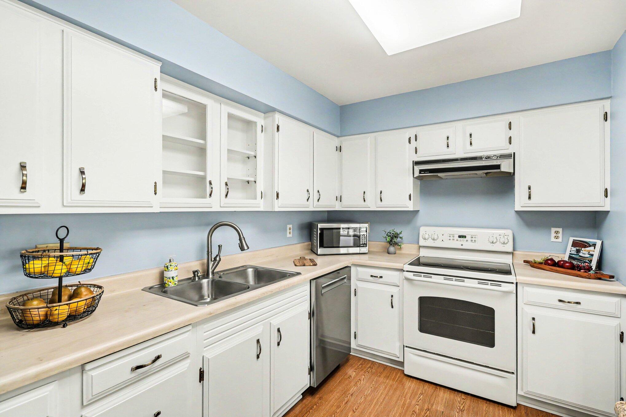 4040 Greenleaf Circle Kalamazoo MI 49008