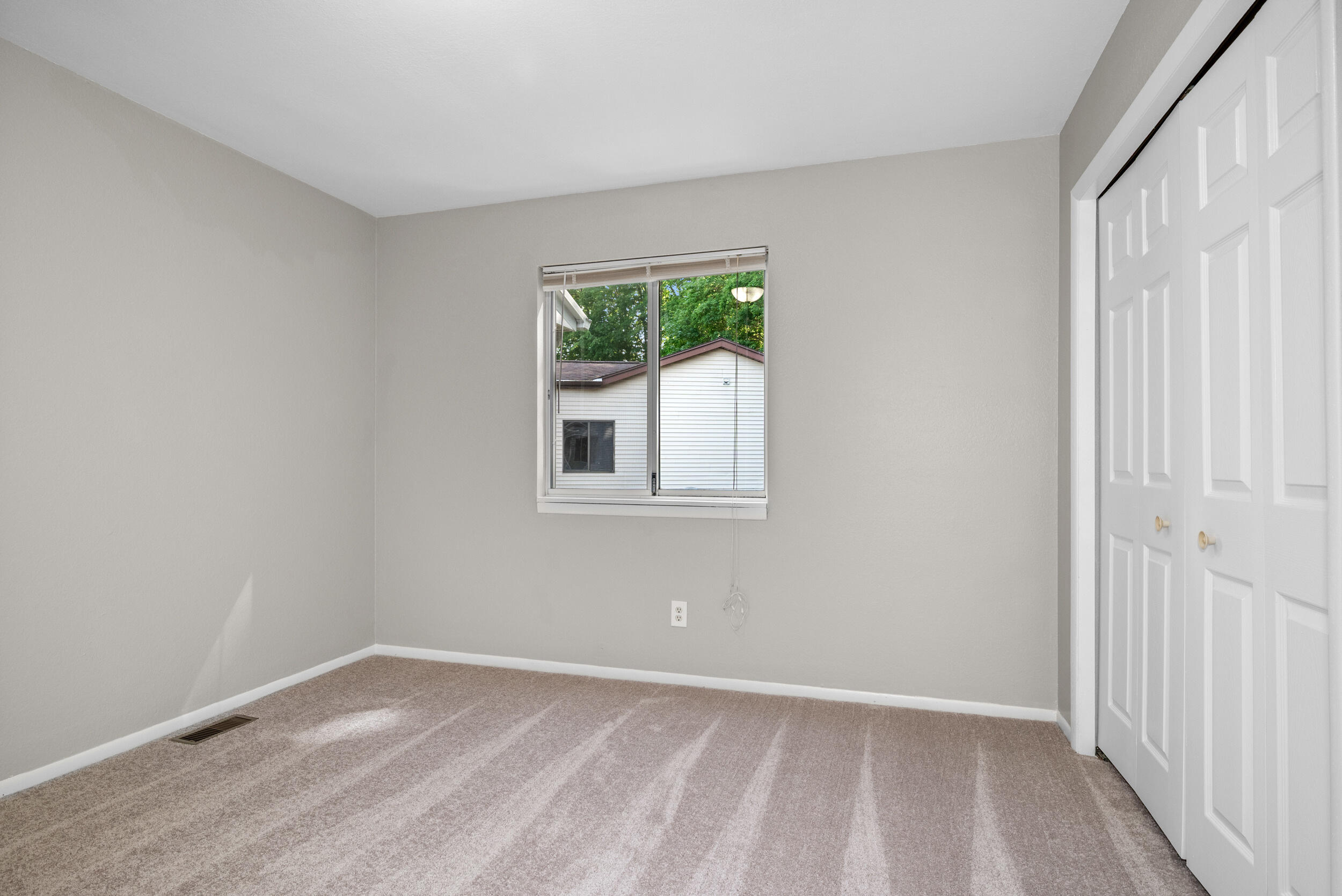2957 Englewood Avenue SE Grand Rapids MI 49508