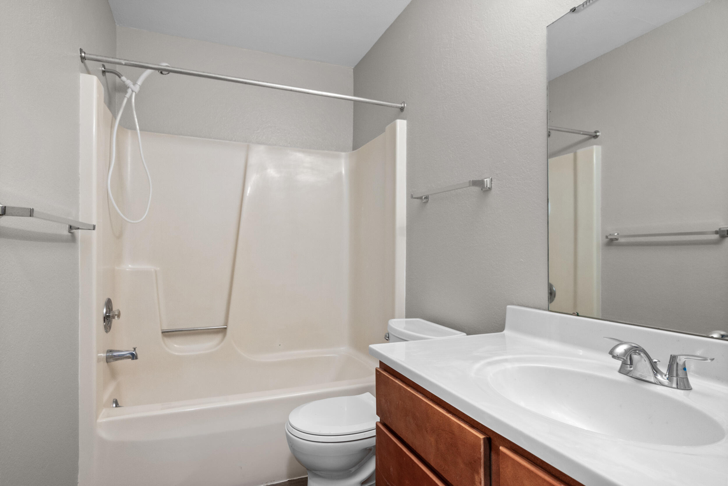 2957 Englewood Avenue SE Grand Rapids MI 49508