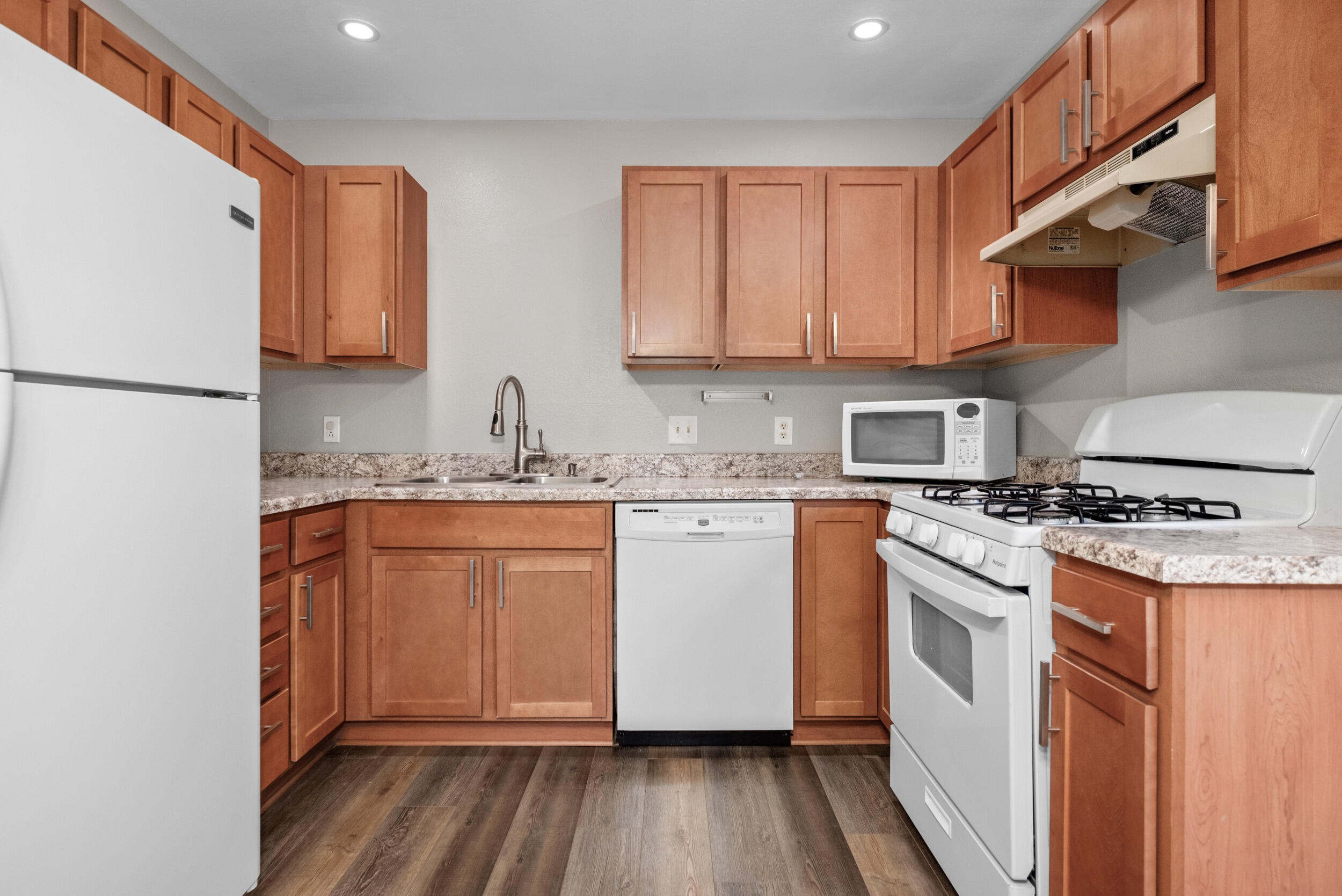 2957 Englewood Avenue SE Grand Rapids MI 49508