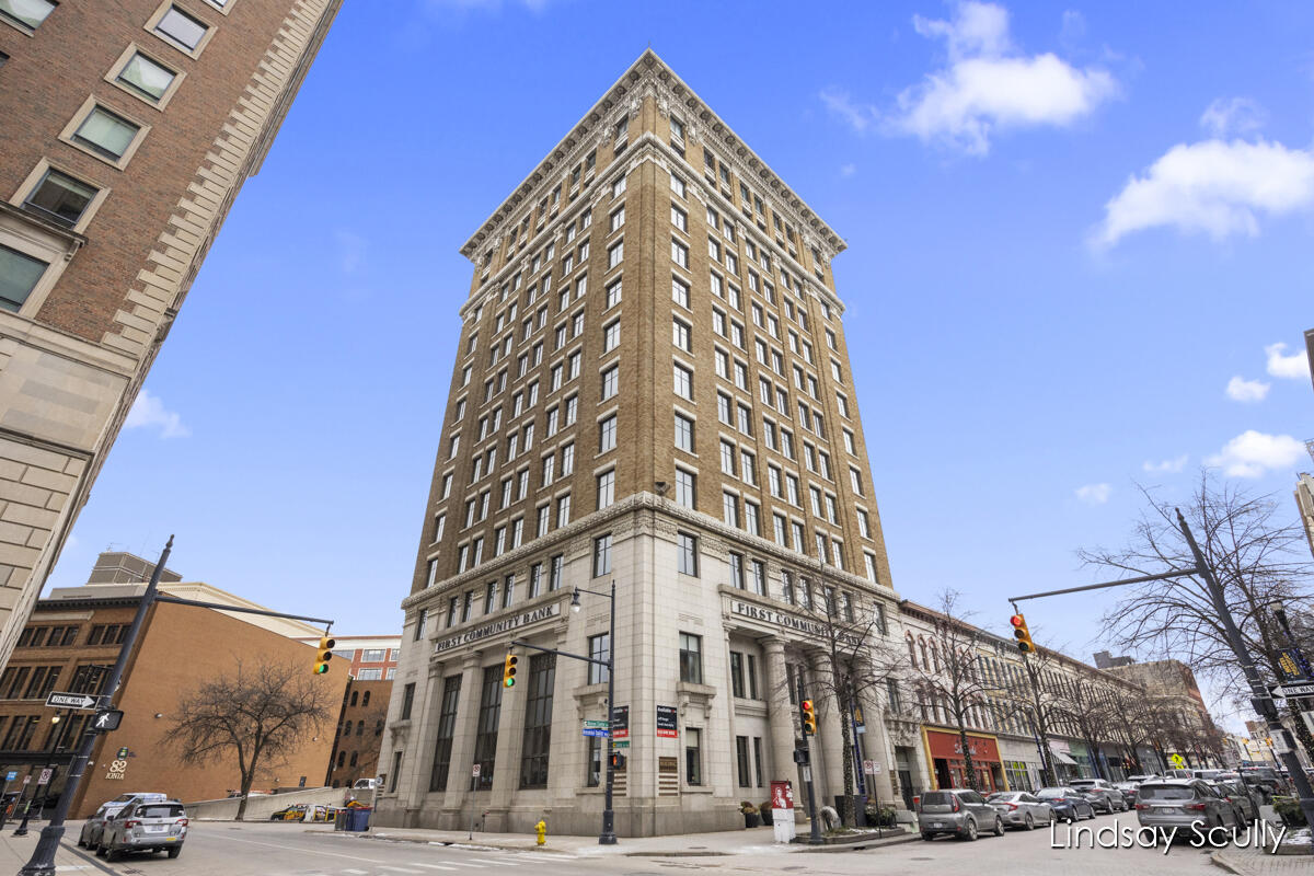 60 Monroe Center Street NW Grand Rapids MI 49503