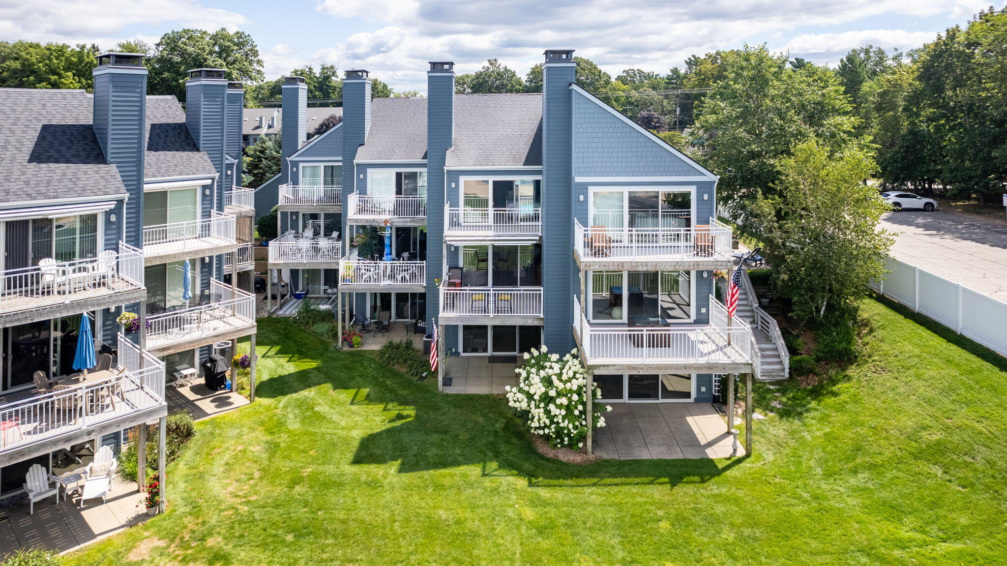 215 North Shore Drive South Haven MI 49090