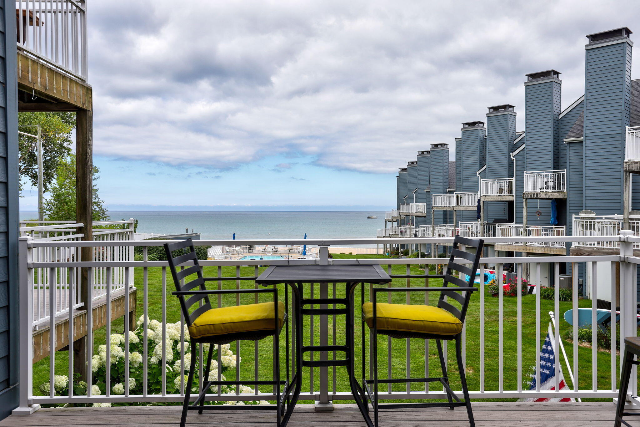215 North Shore Drive South Haven MI 49090