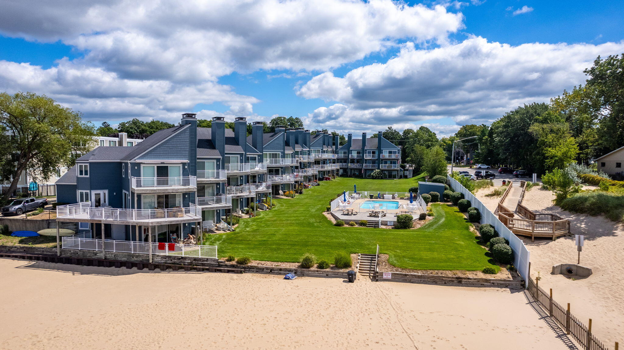 215 North Shore Drive South Haven MI 49090