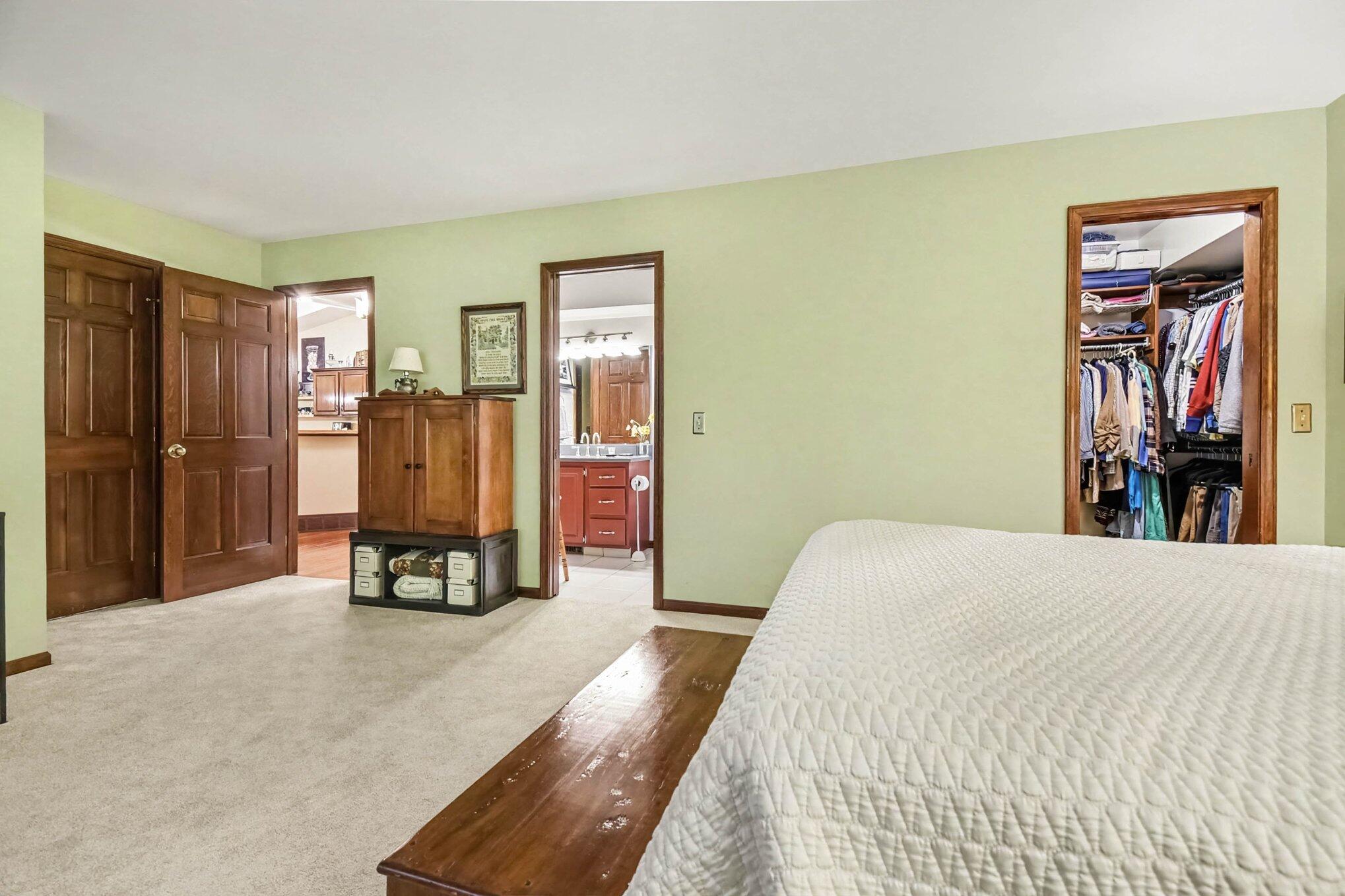 2133 North Cross Creek Drive SE Grand Rapids MI 49508