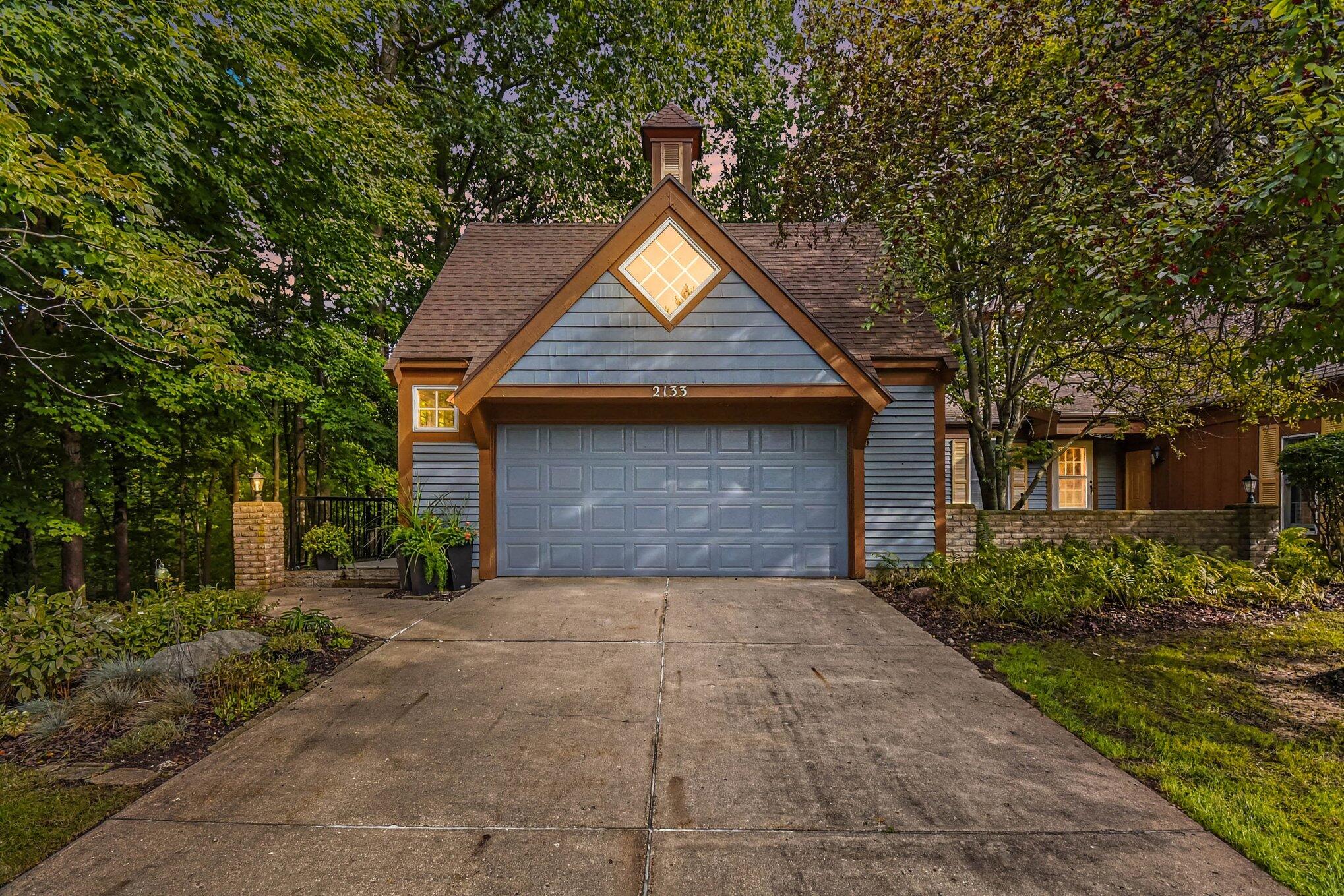 2133 North Cross Creek Drive SE Grand Rapids MI 49508