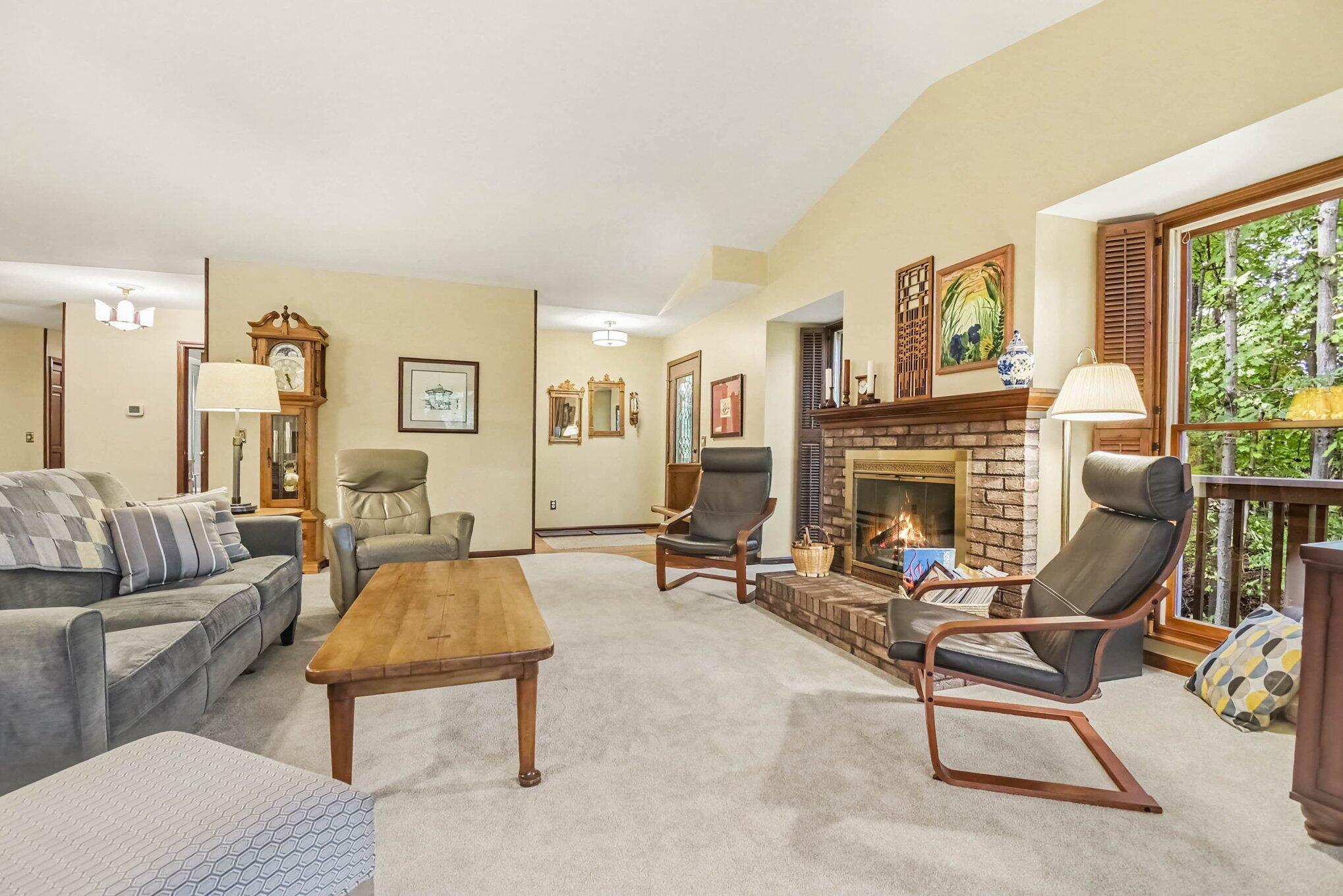 2133 North Cross Creek Drive SE Grand Rapids MI 49508