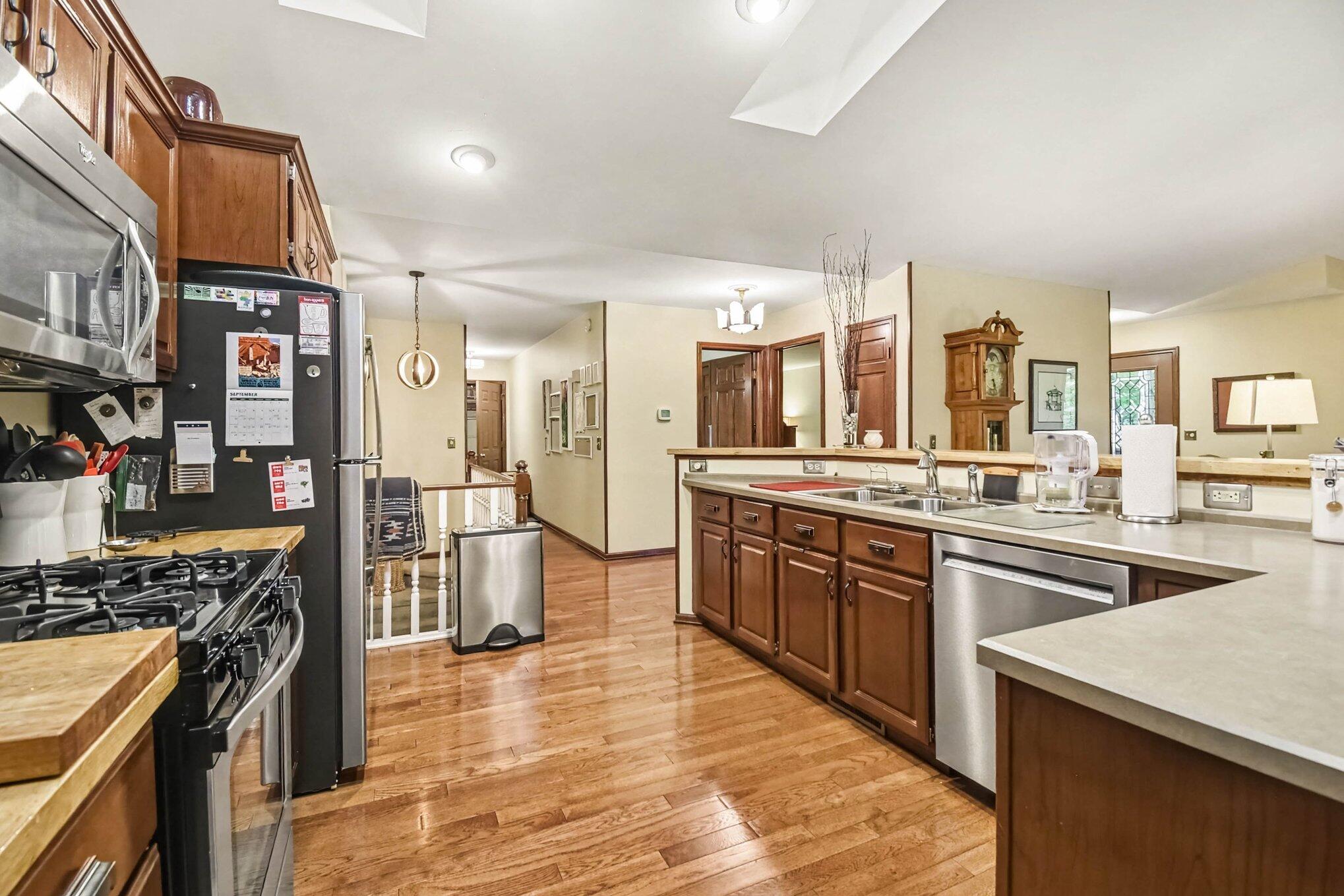 2133 North Cross Creek Drive SE Grand Rapids MI 49508