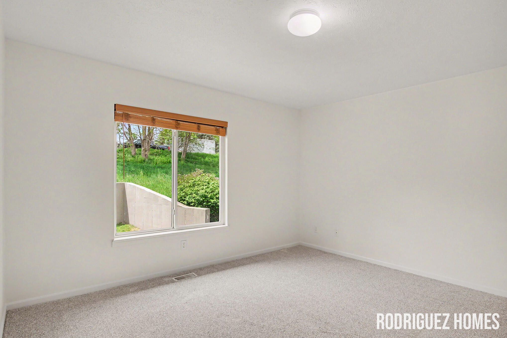 2621 Cascade Place Drive SE Grand Rapids MI 49546