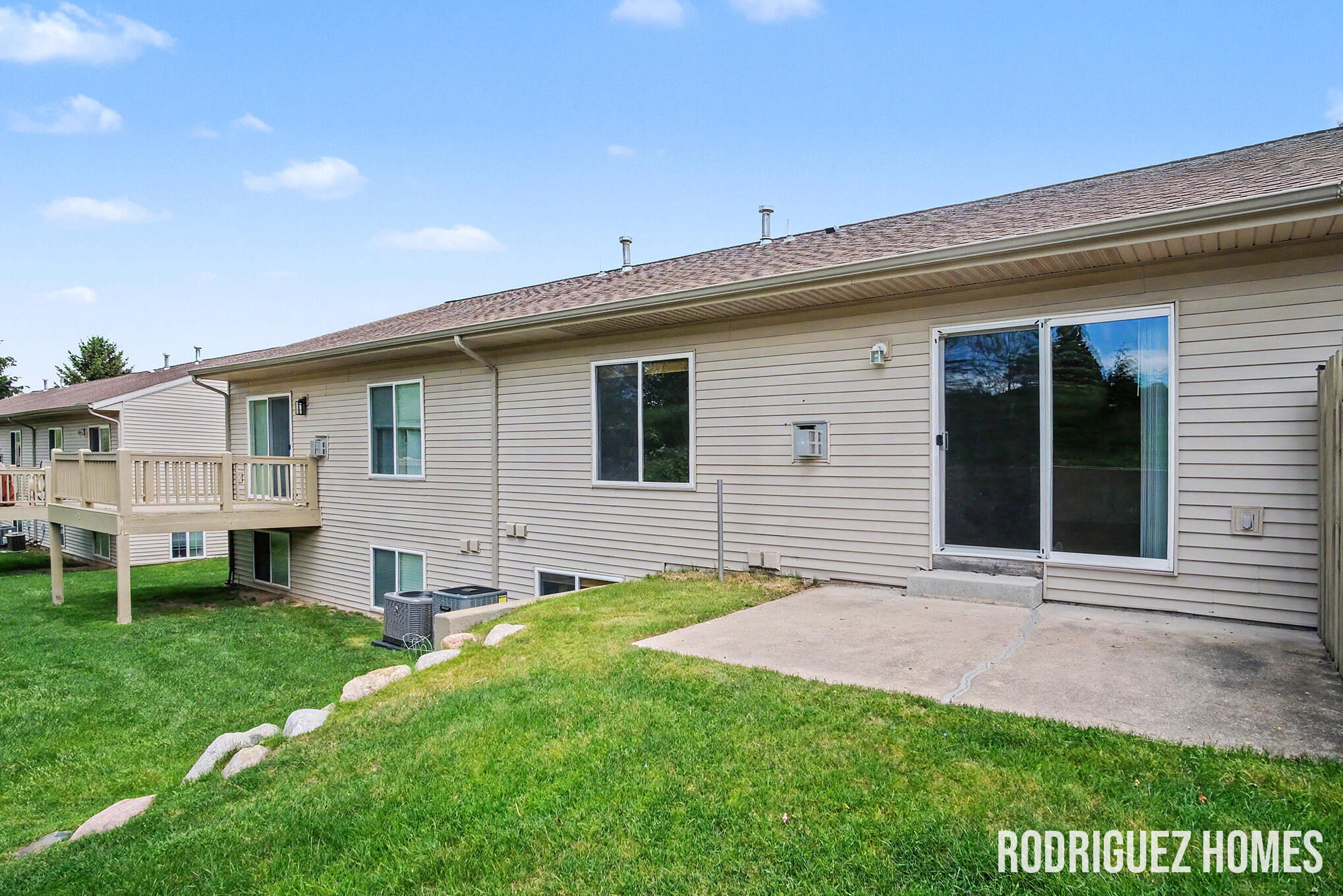 2621 Cascade Place Drive SE Grand Rapids MI 49546