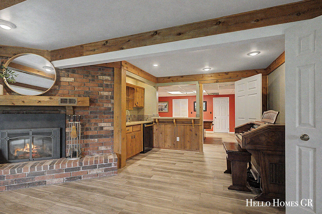 5980 Parview Drive SE Grand Rapids MI 49546