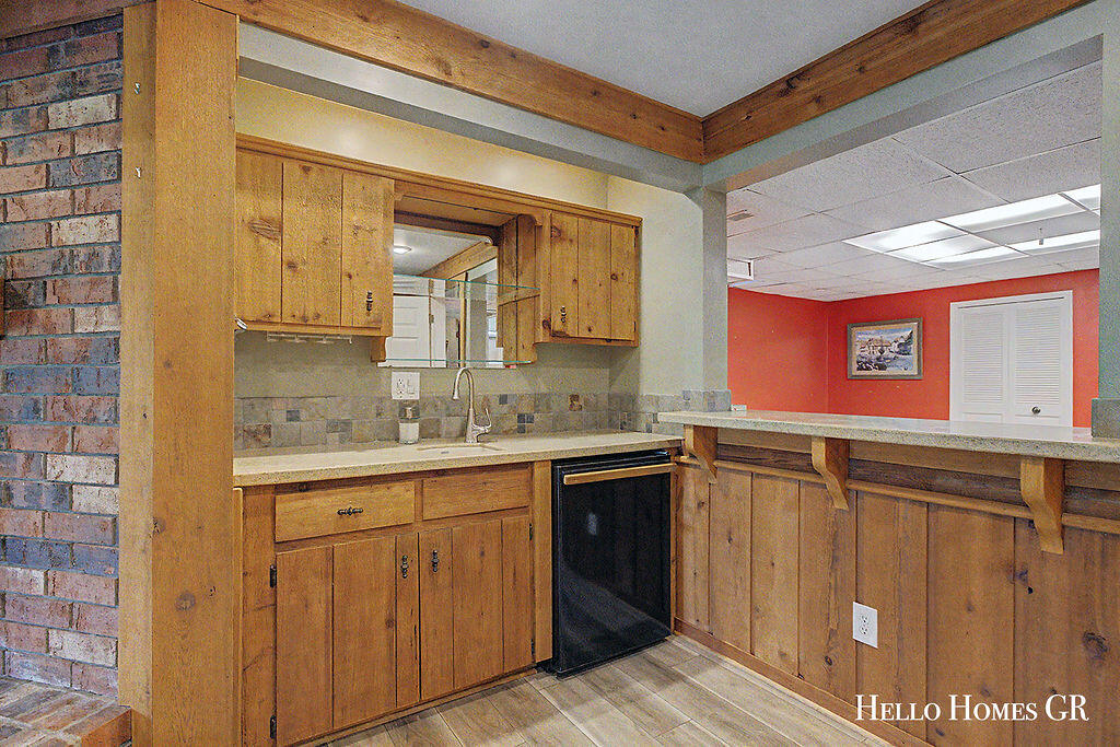 5980 Parview Drive SE Grand Rapids MI 49546