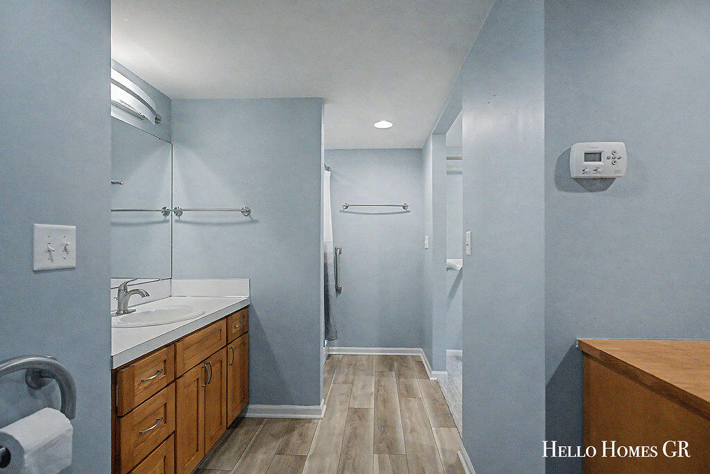 5980 Parview Drive SE Grand Rapids MI 49546