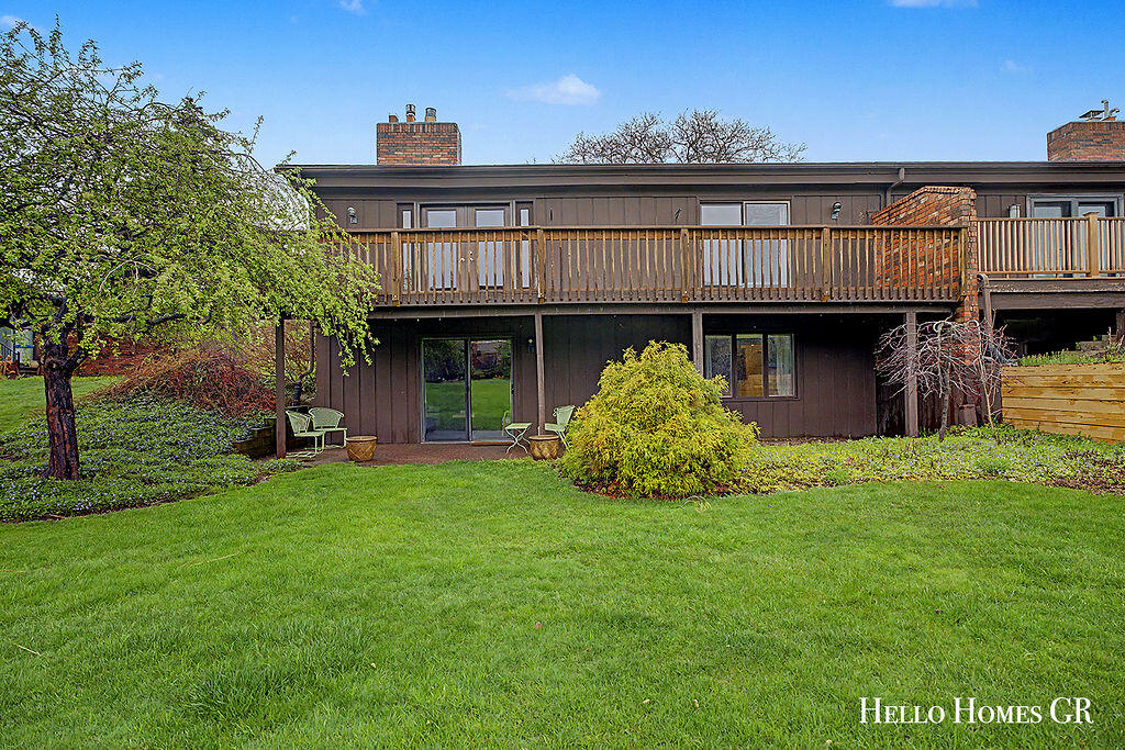 5980 Parview Drive SE Grand Rapids MI 49546