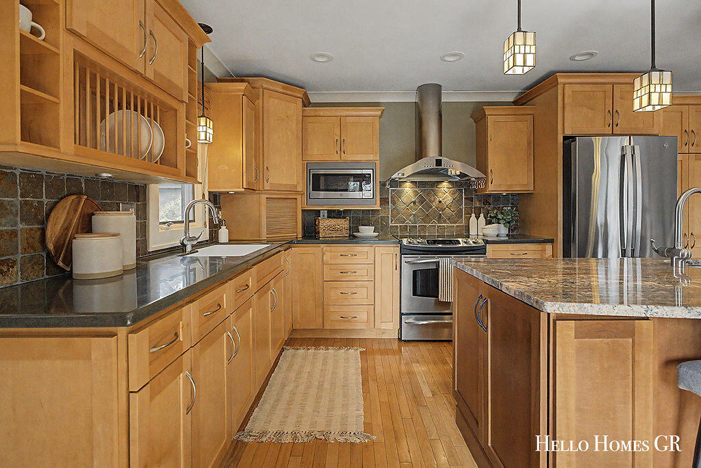 5980 Parview Drive SE Grand Rapids MI 49546