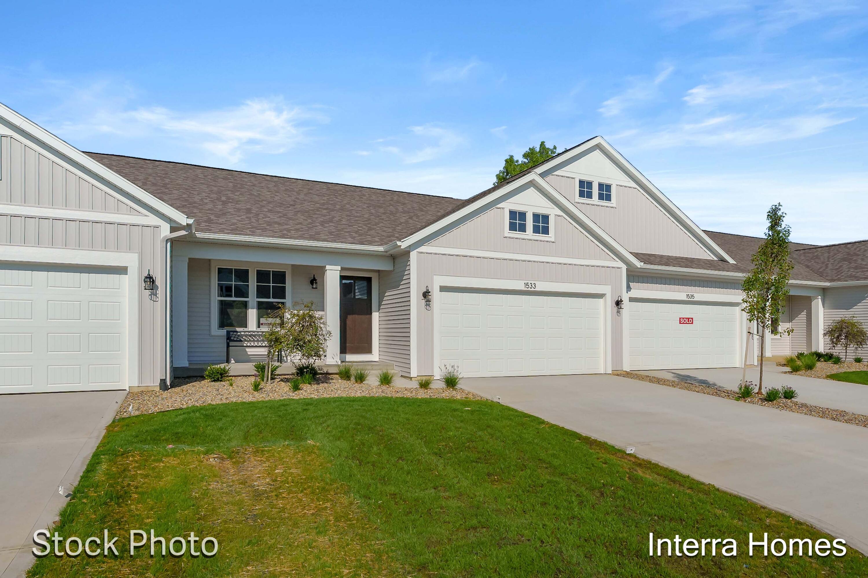 1593 N Village Circle Kalamazoo MI 49009