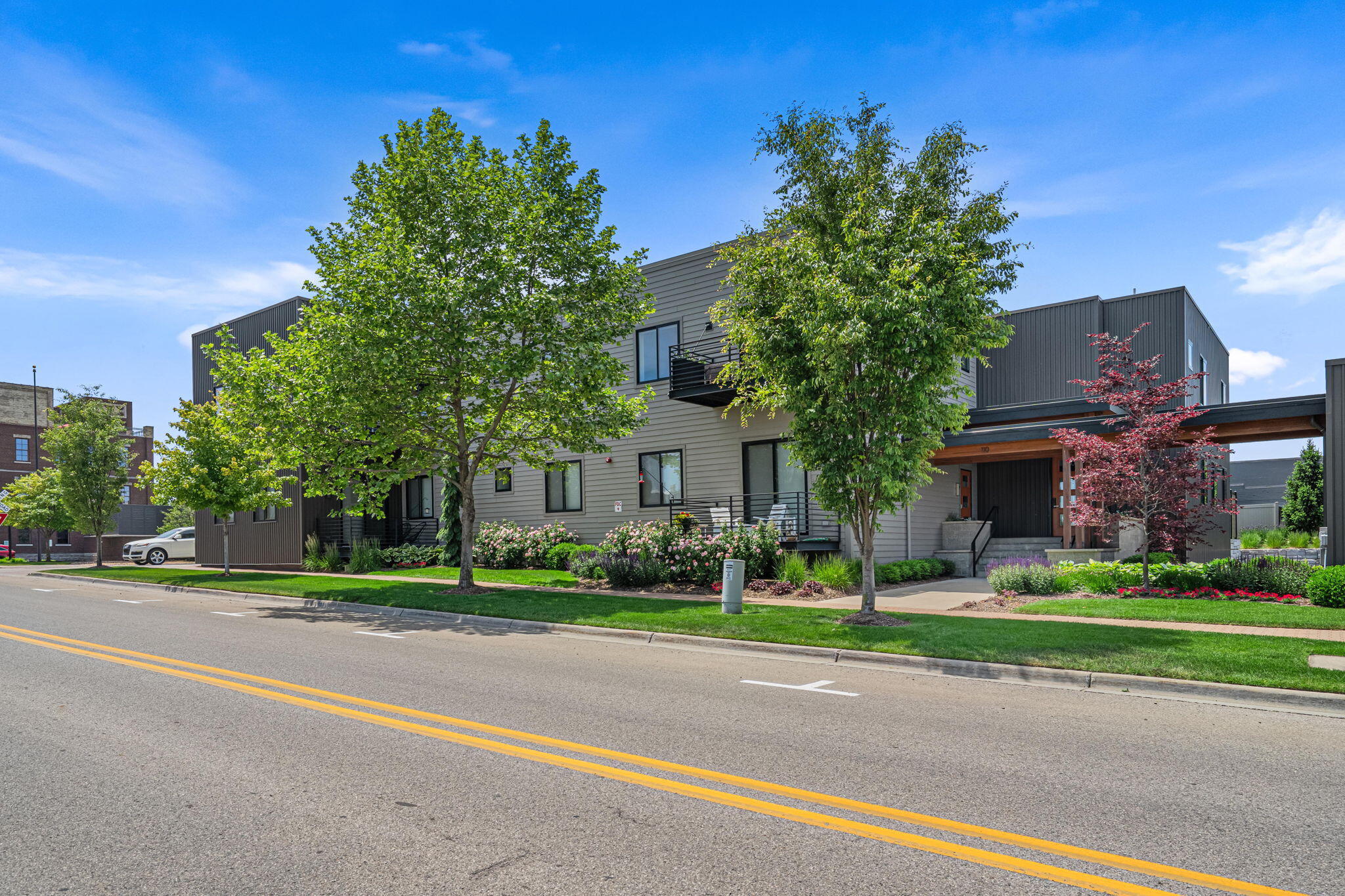 110 Central Avenue Holland MI 49423