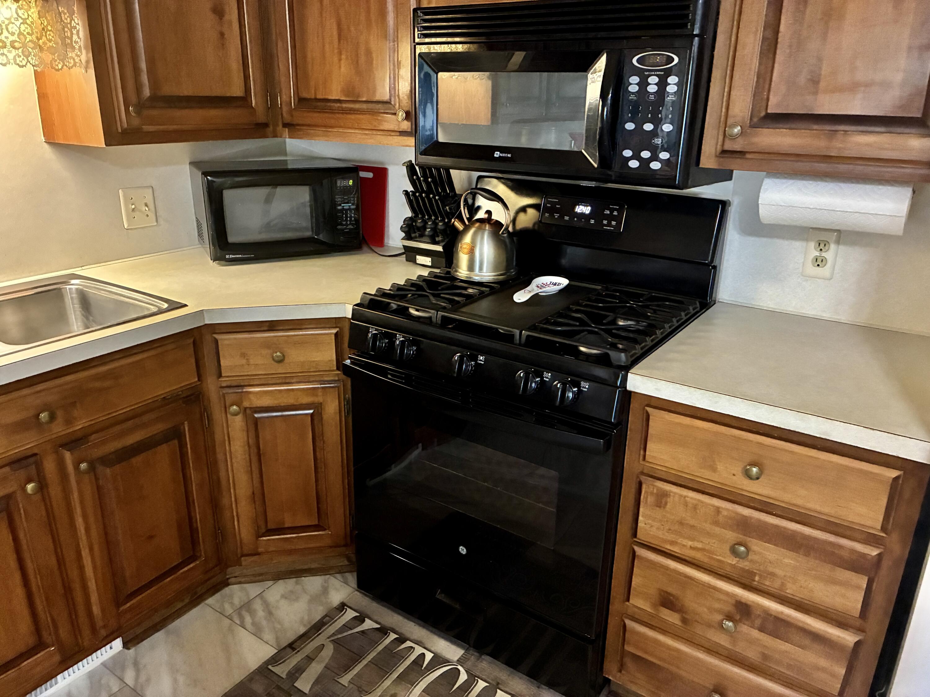 896 Andover Court SE Grand Rapids MI 49508