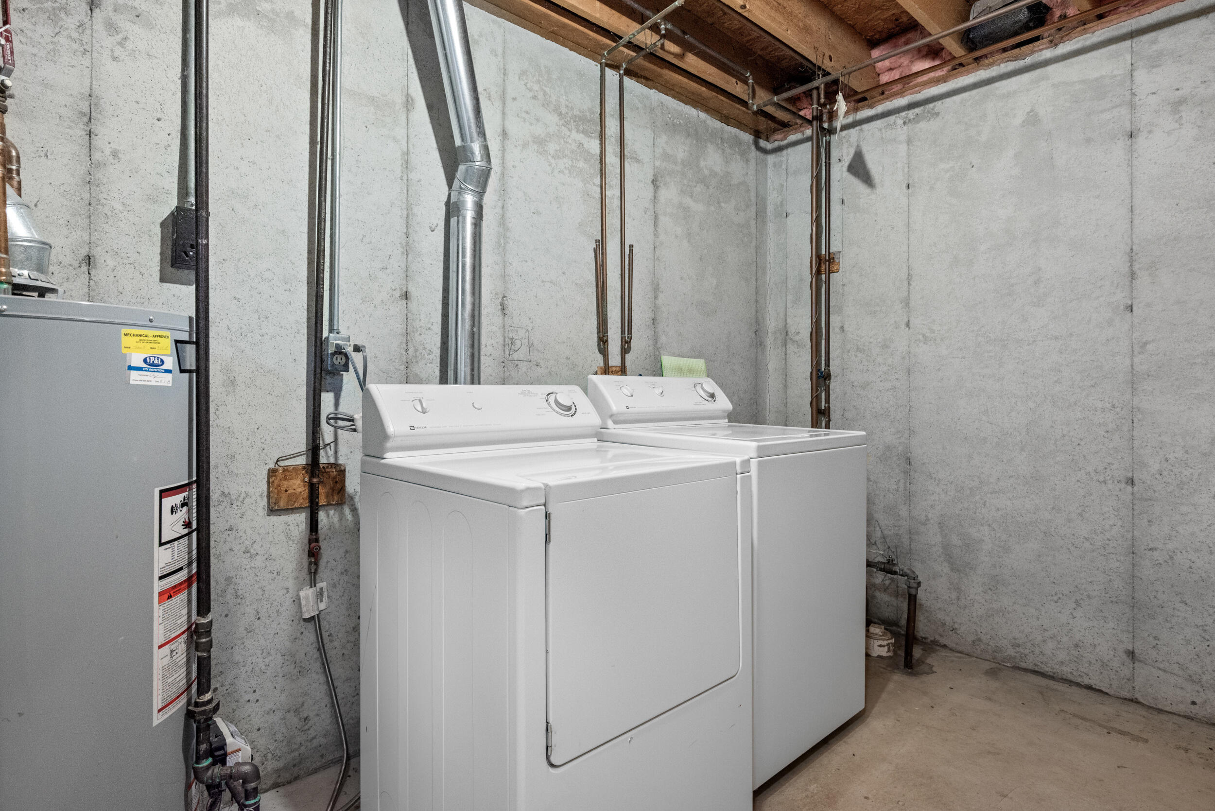 2977 Englewood Avenue SE Grand Rapids MI 49508