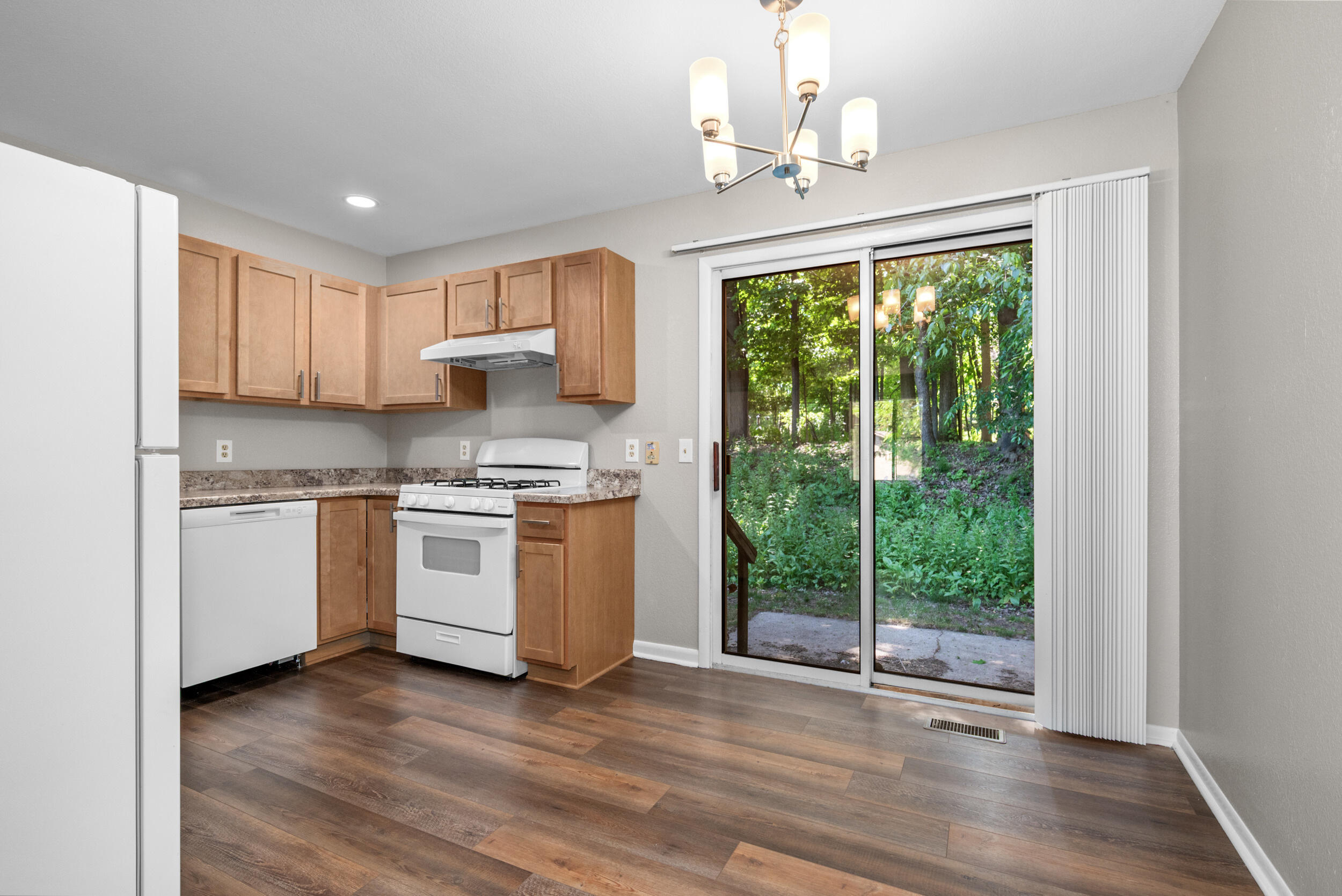 2977 Englewood Avenue SE Grand Rapids MI 49508