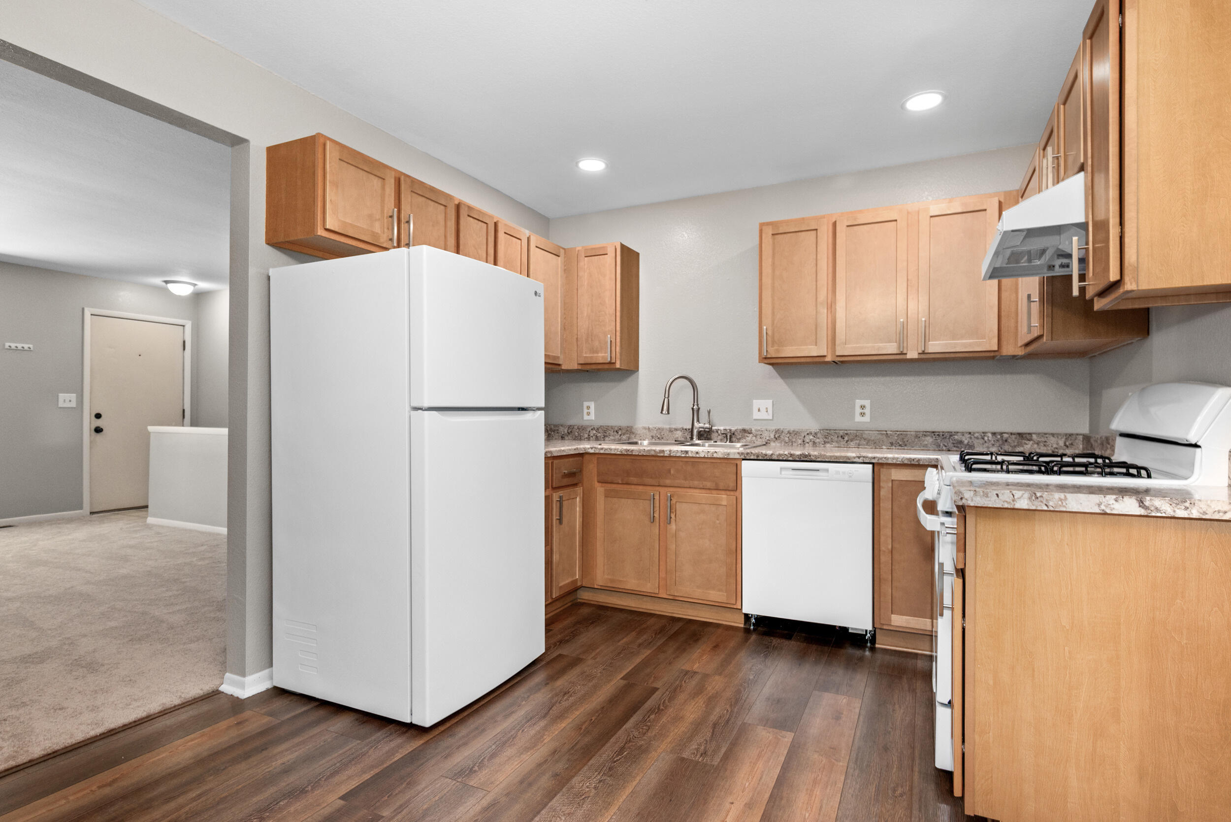 2977 Englewood Avenue SE Grand Rapids MI 49508
