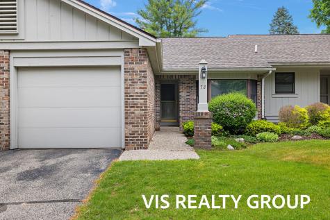 72 Skyline Circle NW Grand Rapids MI 49504