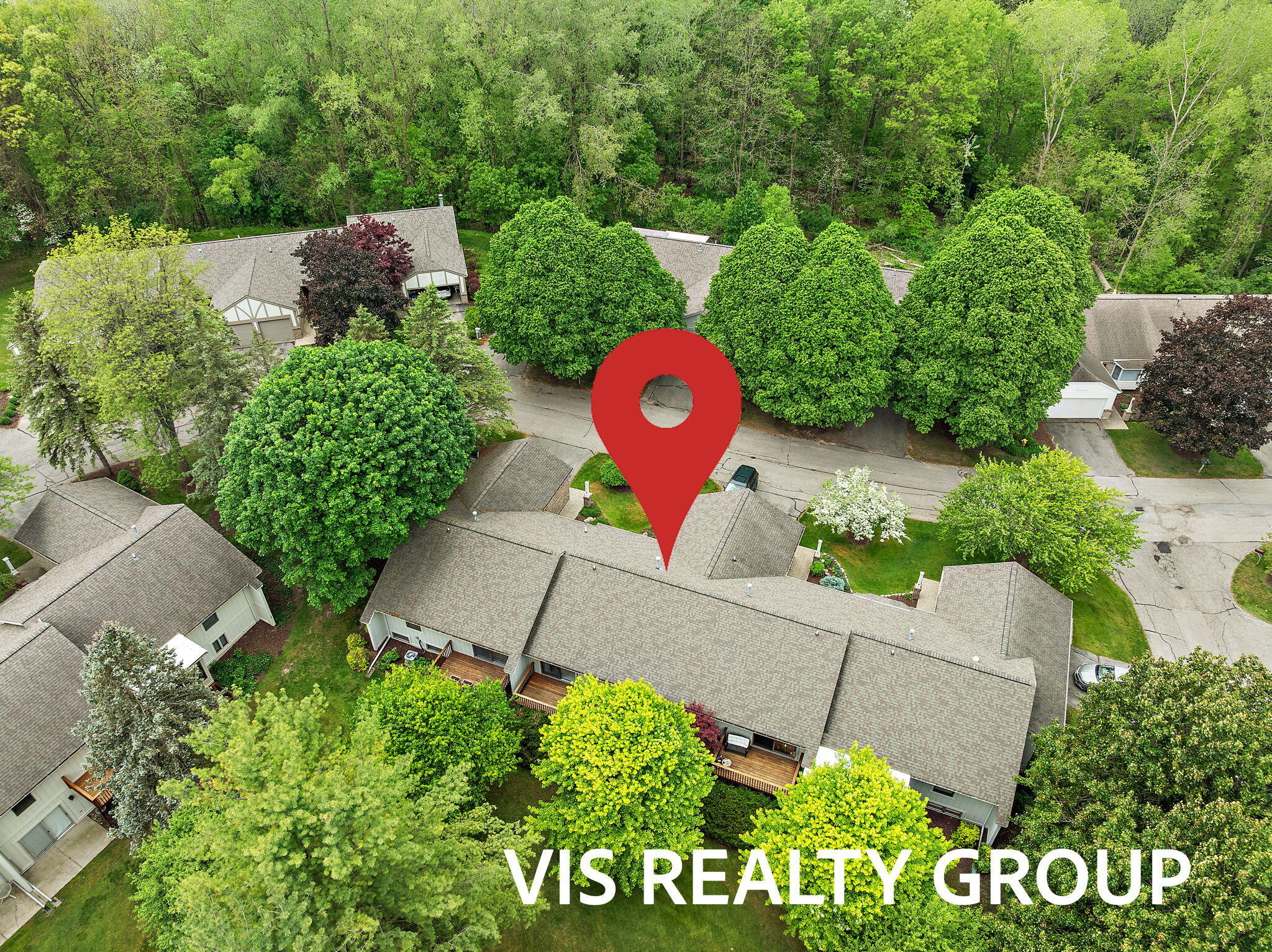 72 Skyline Circle NW Grand Rapids MI 49504