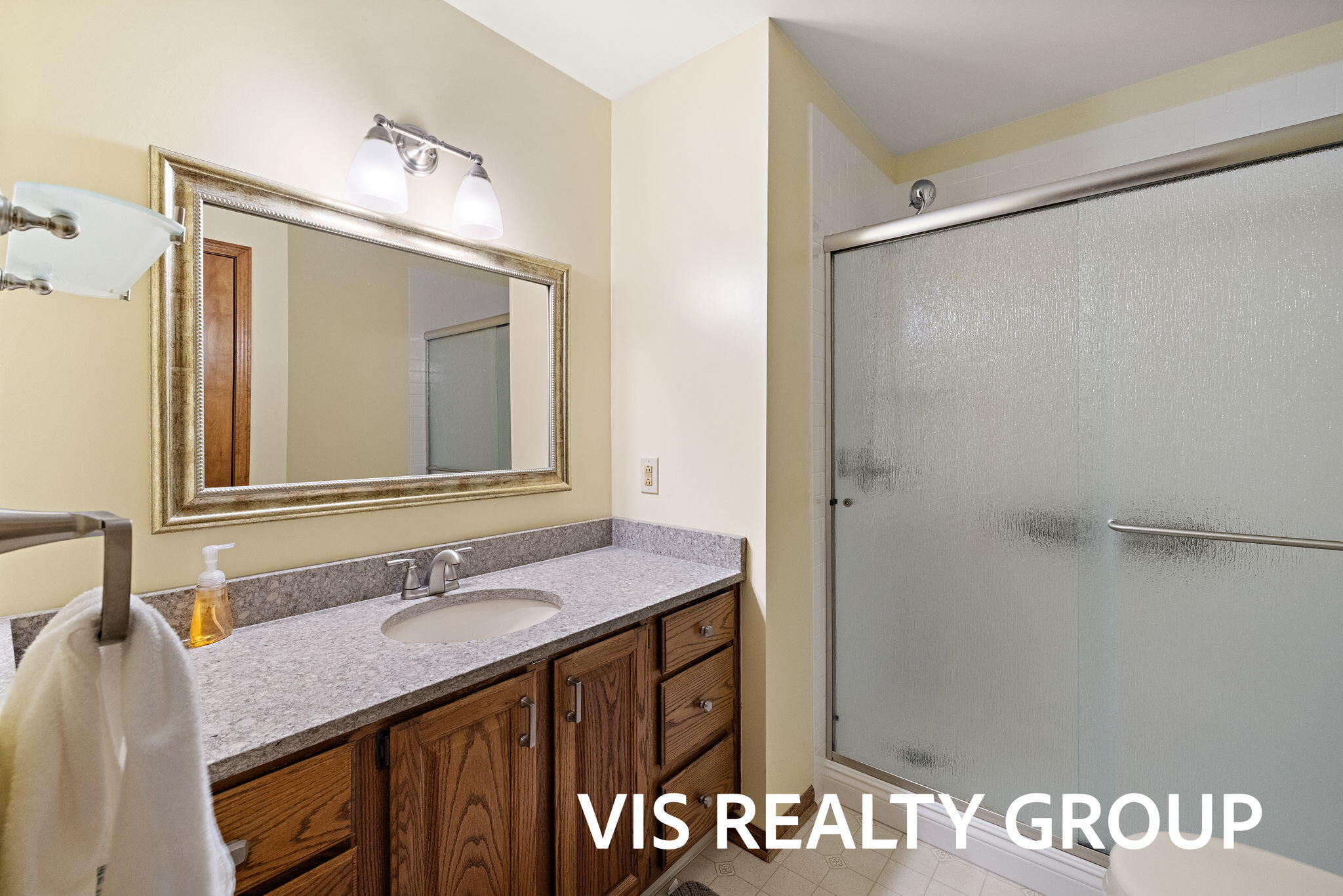 72 Skyline Circle NW Grand Rapids MI 49504