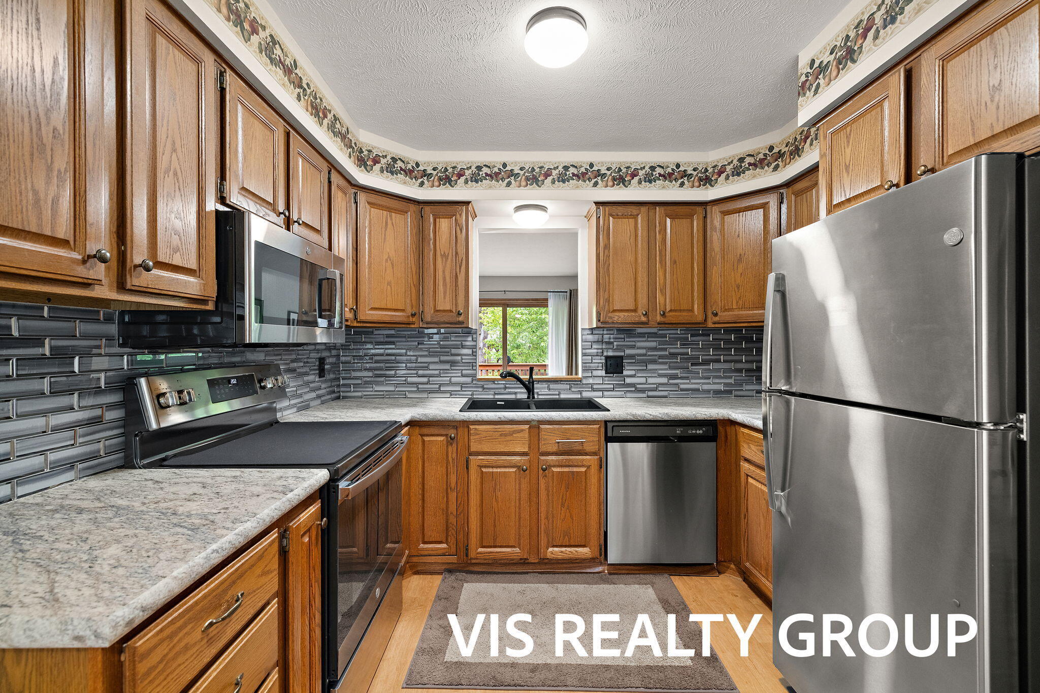 72 Skyline Circle NW Grand Rapids MI 49504
