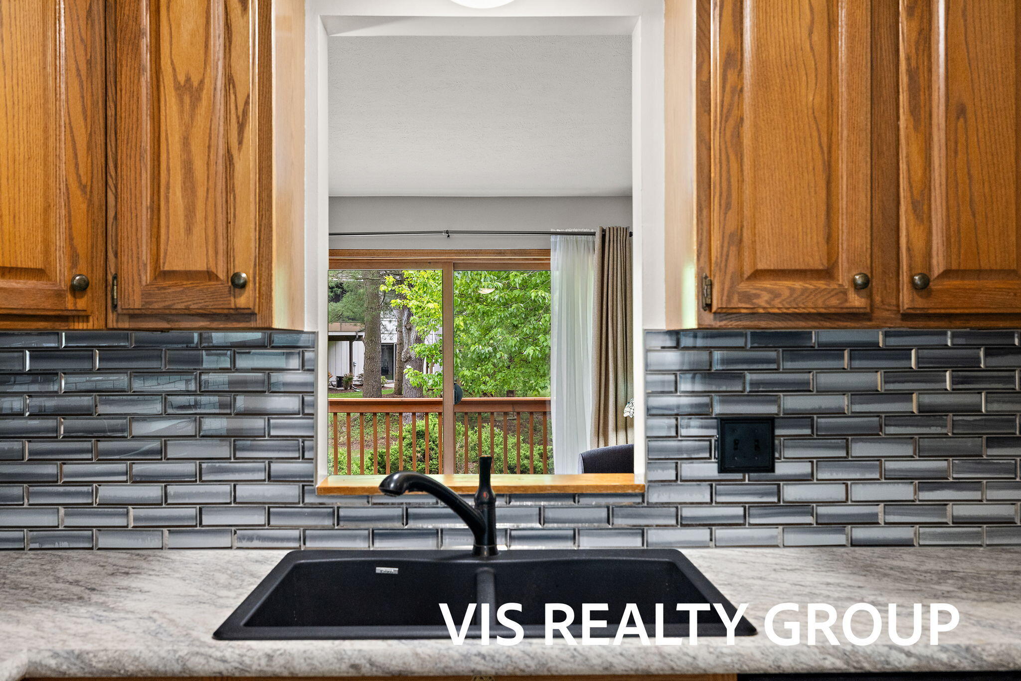 72 Skyline Circle NW Grand Rapids MI 49504