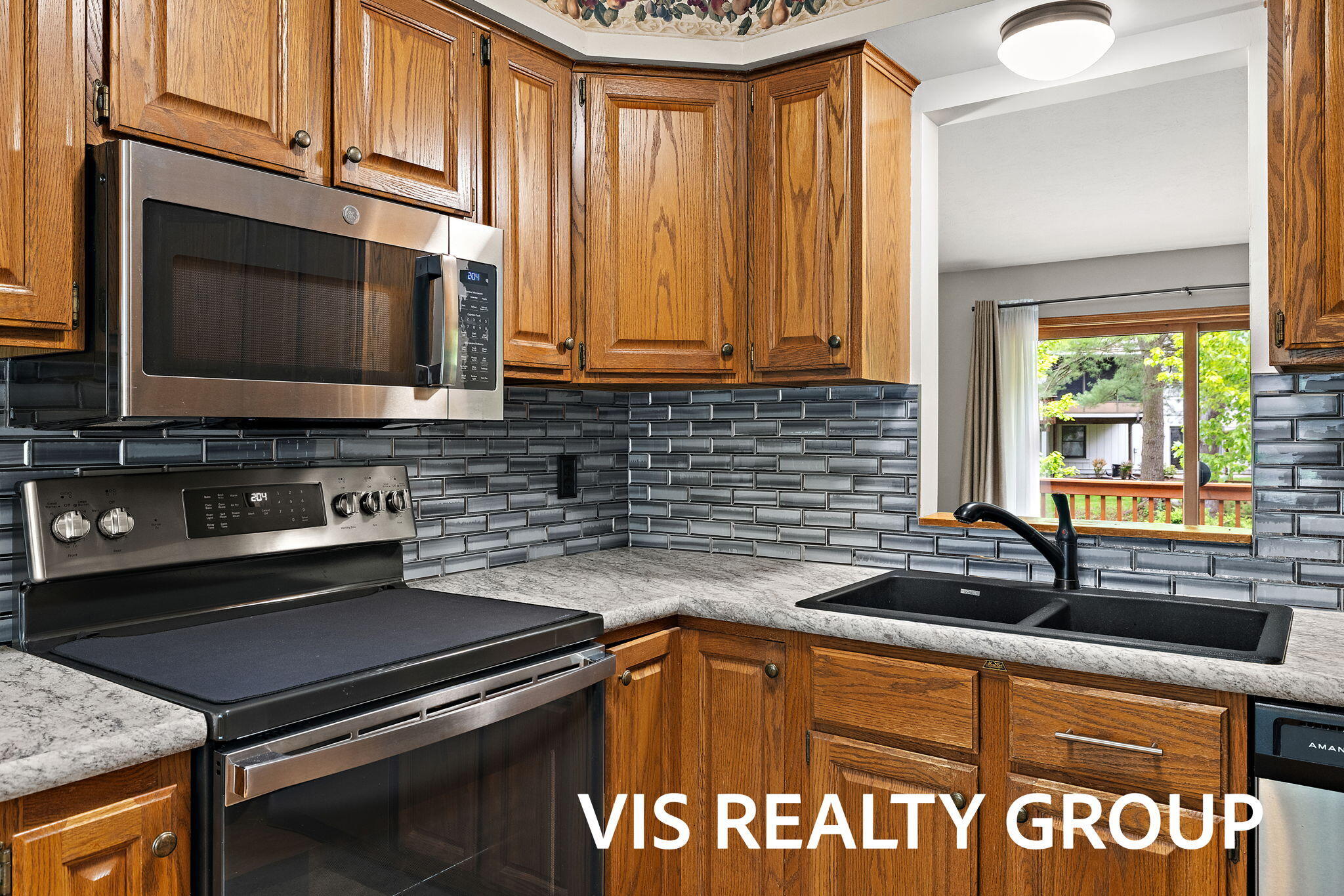 72 Skyline Circle NW Grand Rapids MI 49504