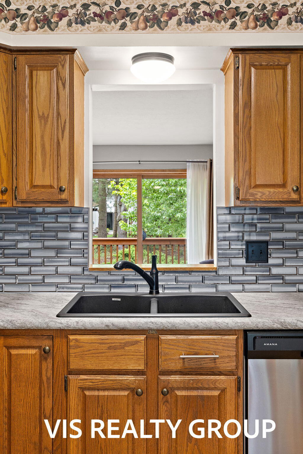 72 Skyline Circle NW Grand Rapids MI 49504