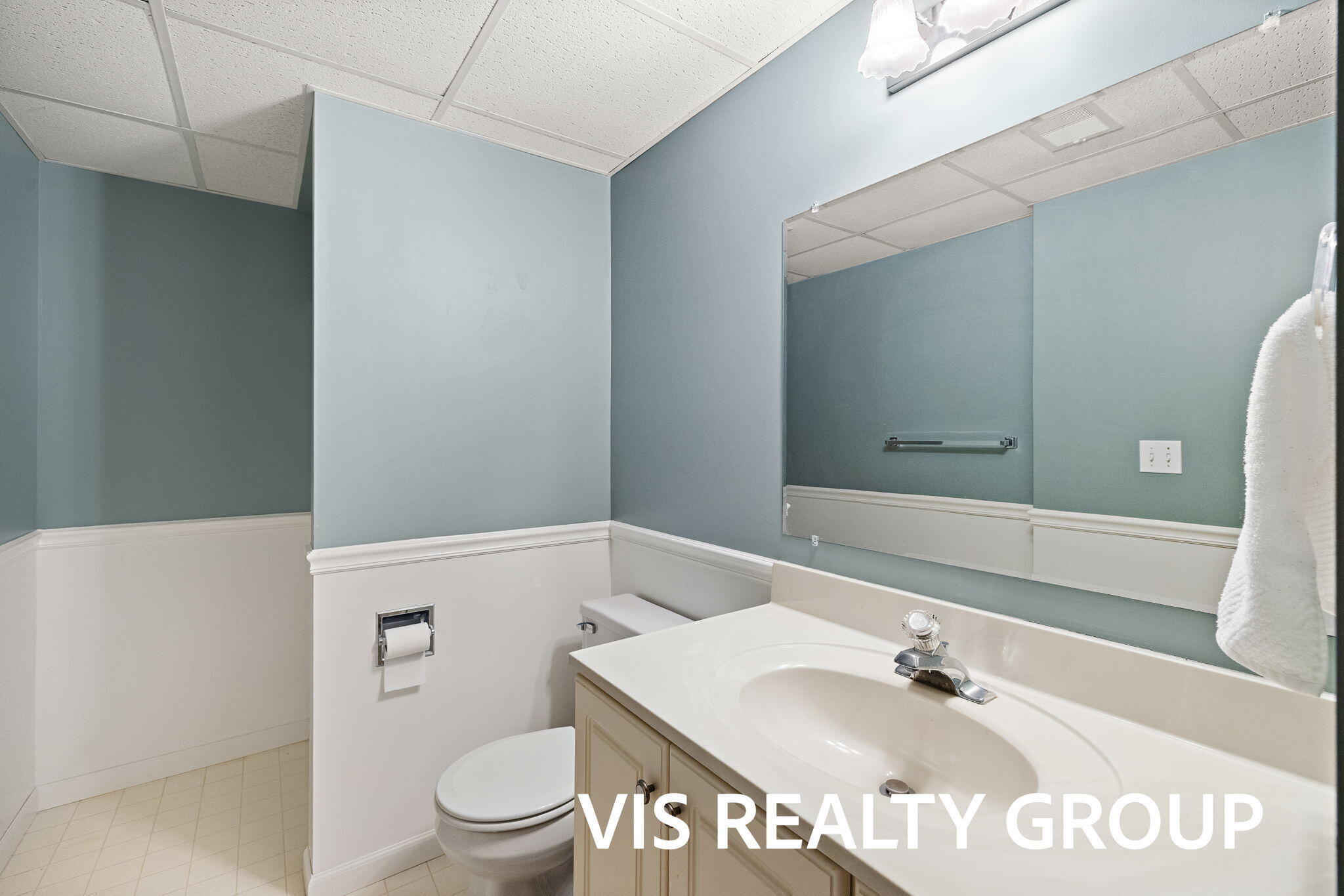 72 Skyline Circle NW Grand Rapids MI 49504