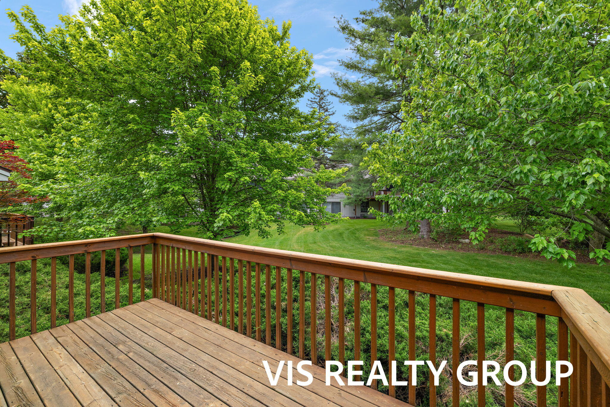 72 Skyline Circle NW Grand Rapids MI 49504