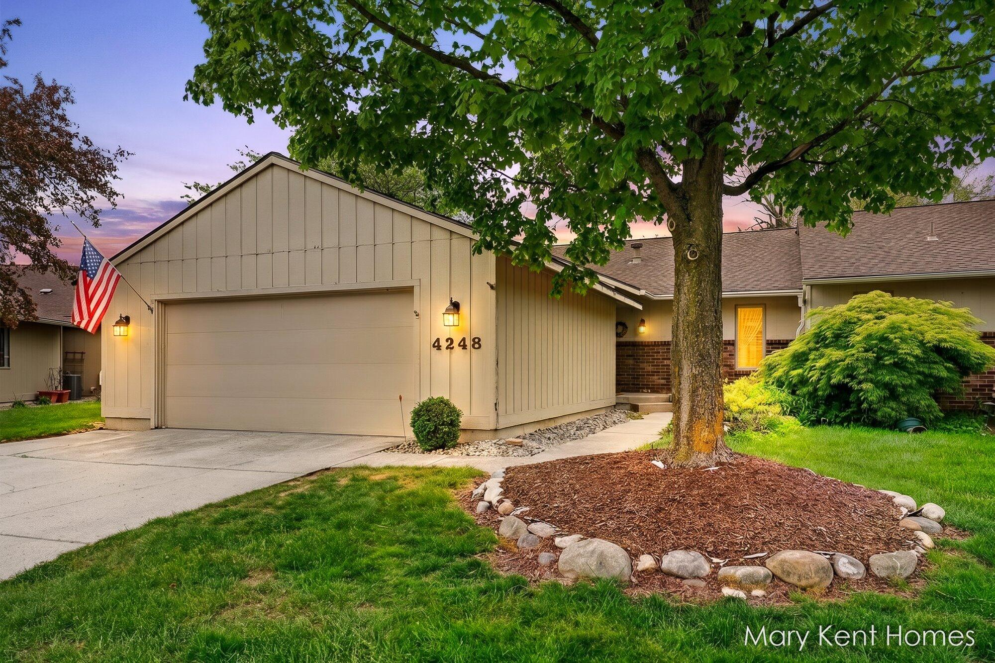 4248 Walnut Hills Lane SE Grand Rapids MI 49512