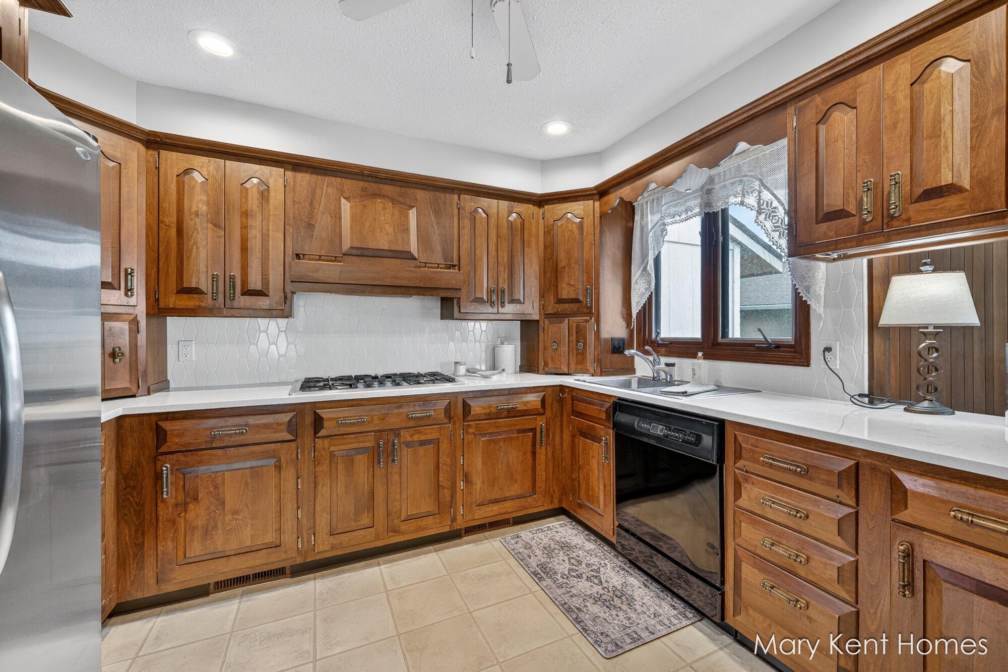 4248 Walnut Hills Lane SE Grand Rapids MI 49512