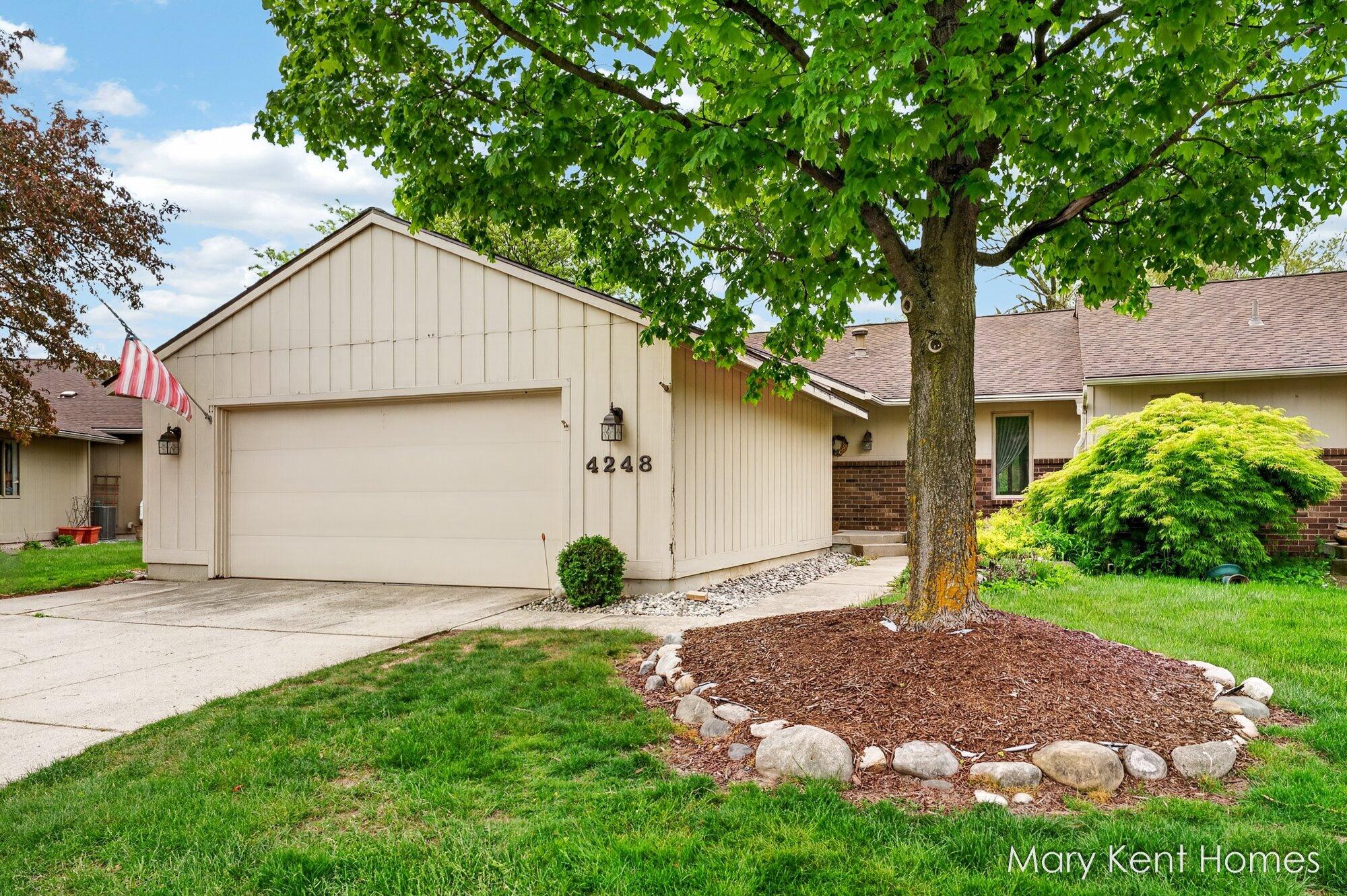 4248 Walnut Hills Lane SE Grand Rapids MI 49512