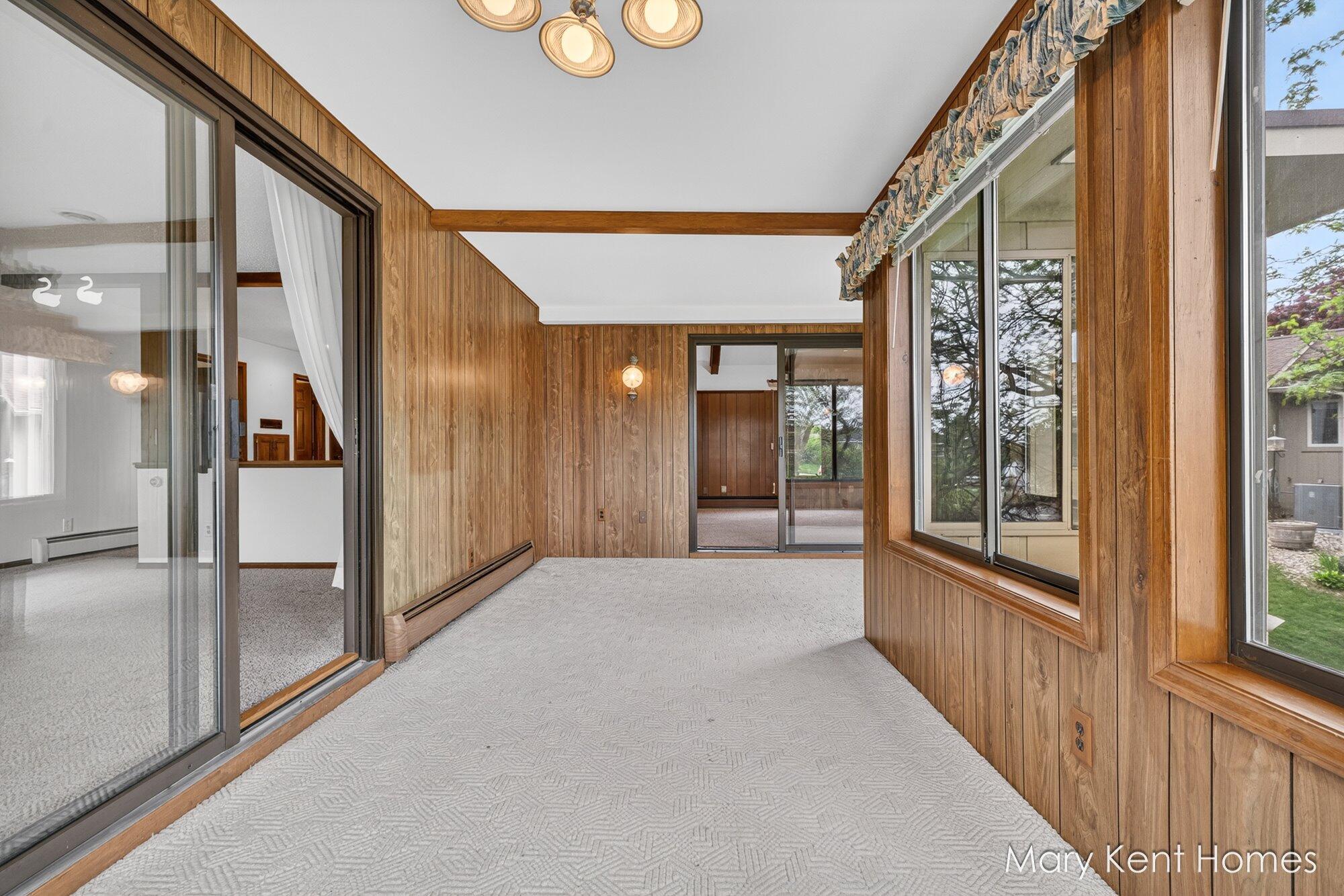 4248 Walnut Hills Lane SE Grand Rapids MI 49512