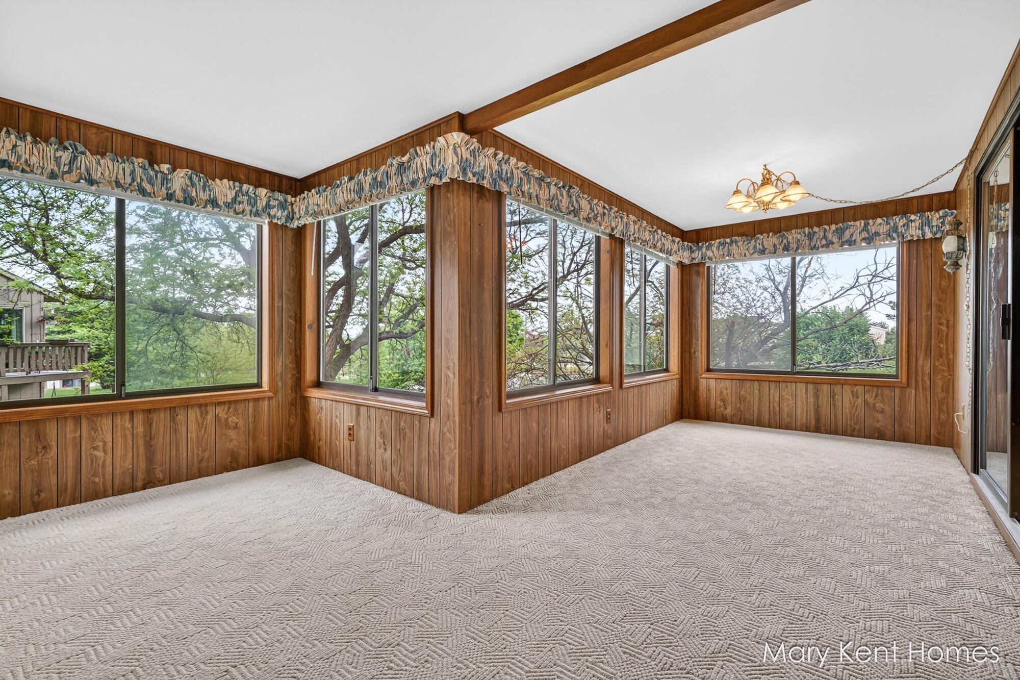 4248 Walnut Hills Lane SE Grand Rapids MI 49512