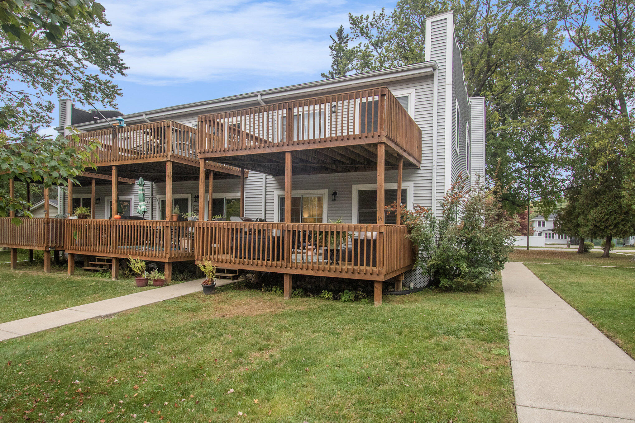 7374 North Shore Drive South Haven MI 49090