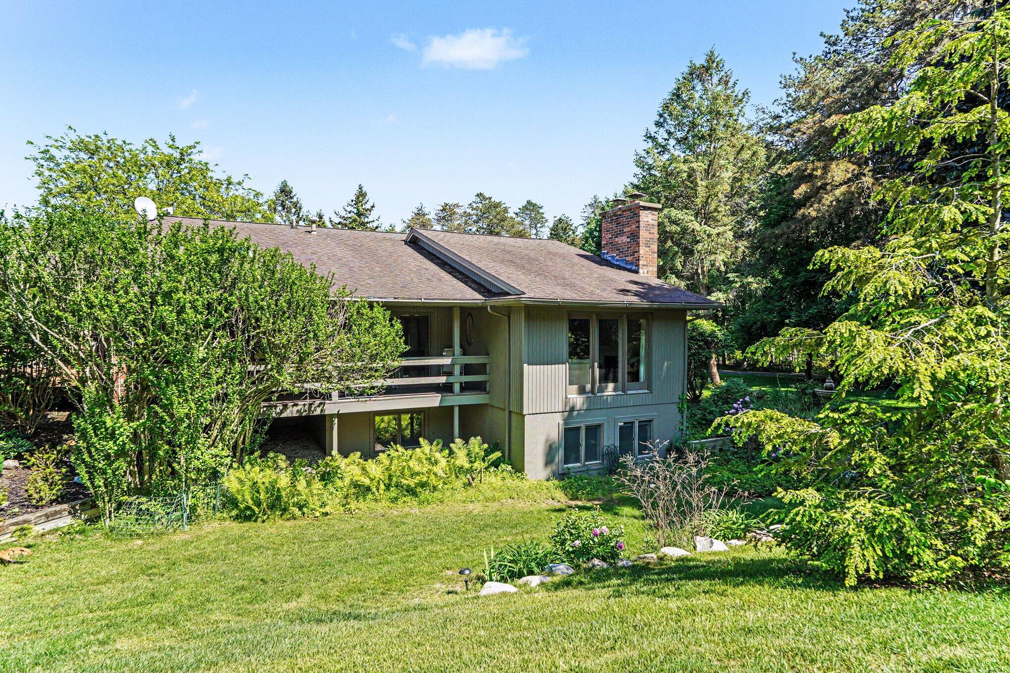3598 Charlevoix Drive SE Grand Rapids MI 49546