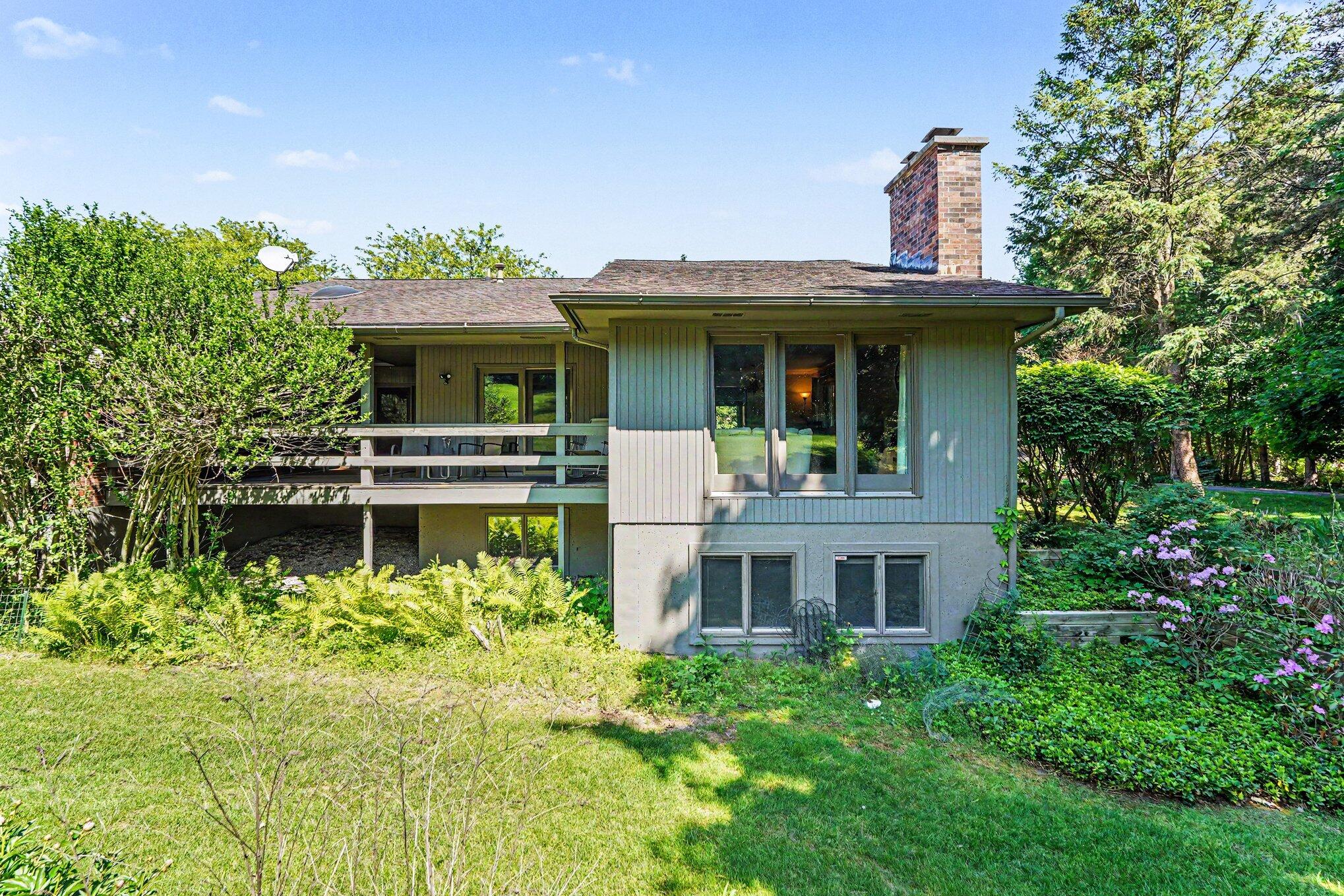 3598 Charlevoix Drive SE Grand Rapids MI 49546