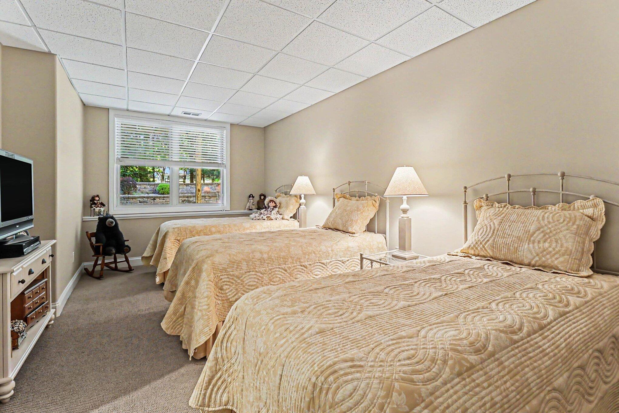 1240 Blue Heron Drive Ludington MI 49431