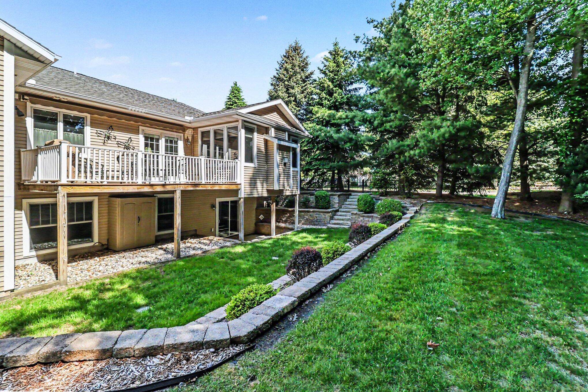 1240 Blue Heron Drive Ludington MI 49431