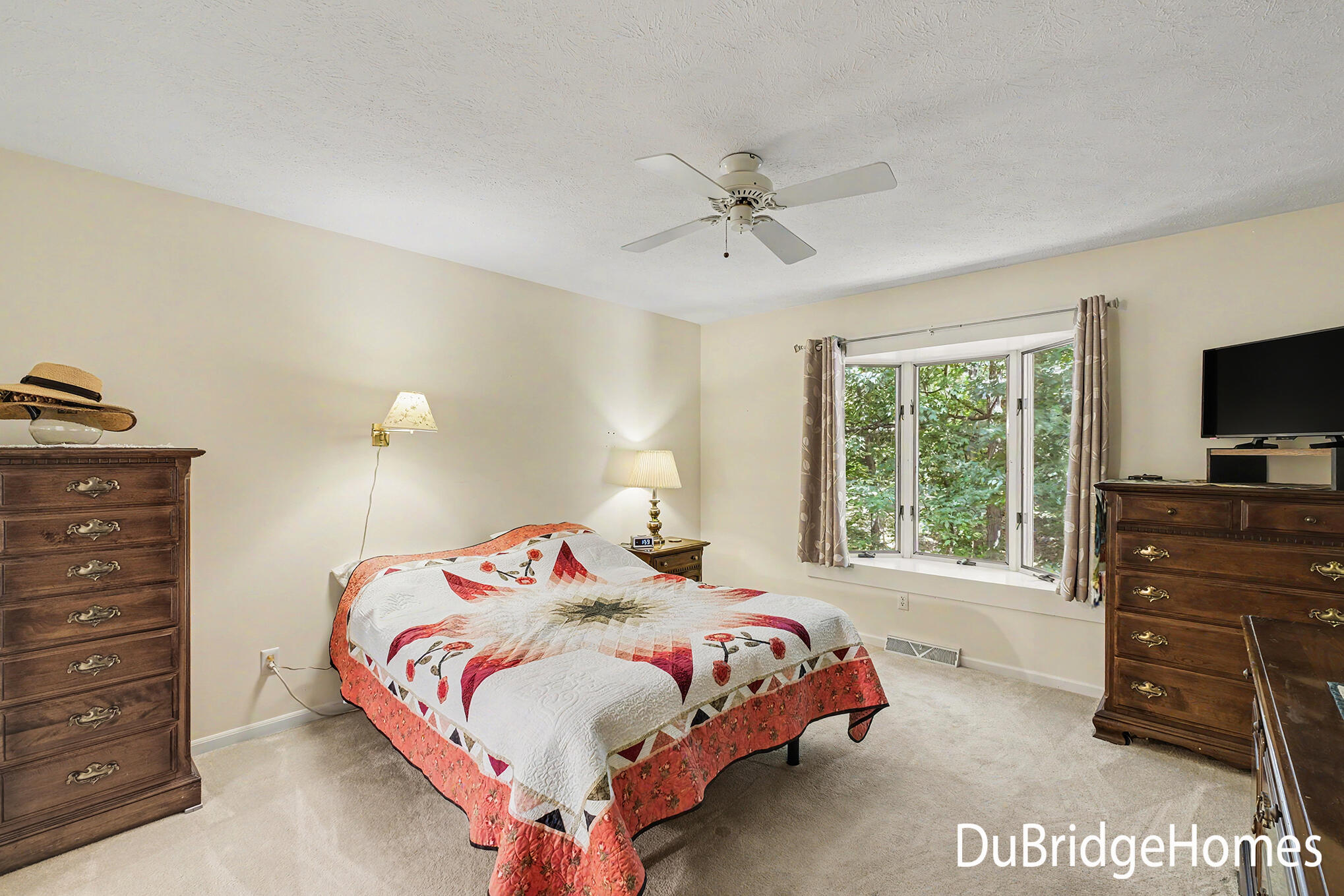 4256 Valley Hollow Drive NE Grand Rapids MI 49525