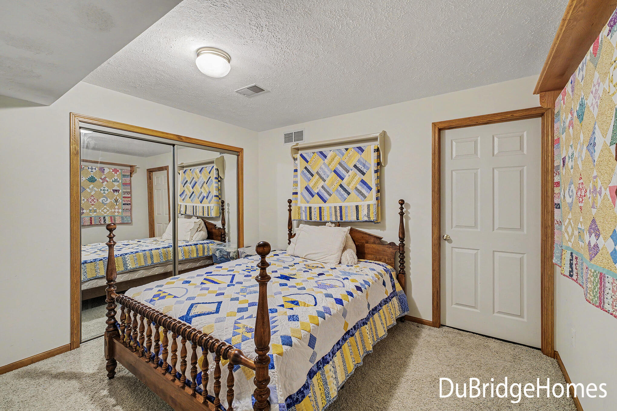4256 Valley Hollow Drive NE Grand Rapids MI 49525