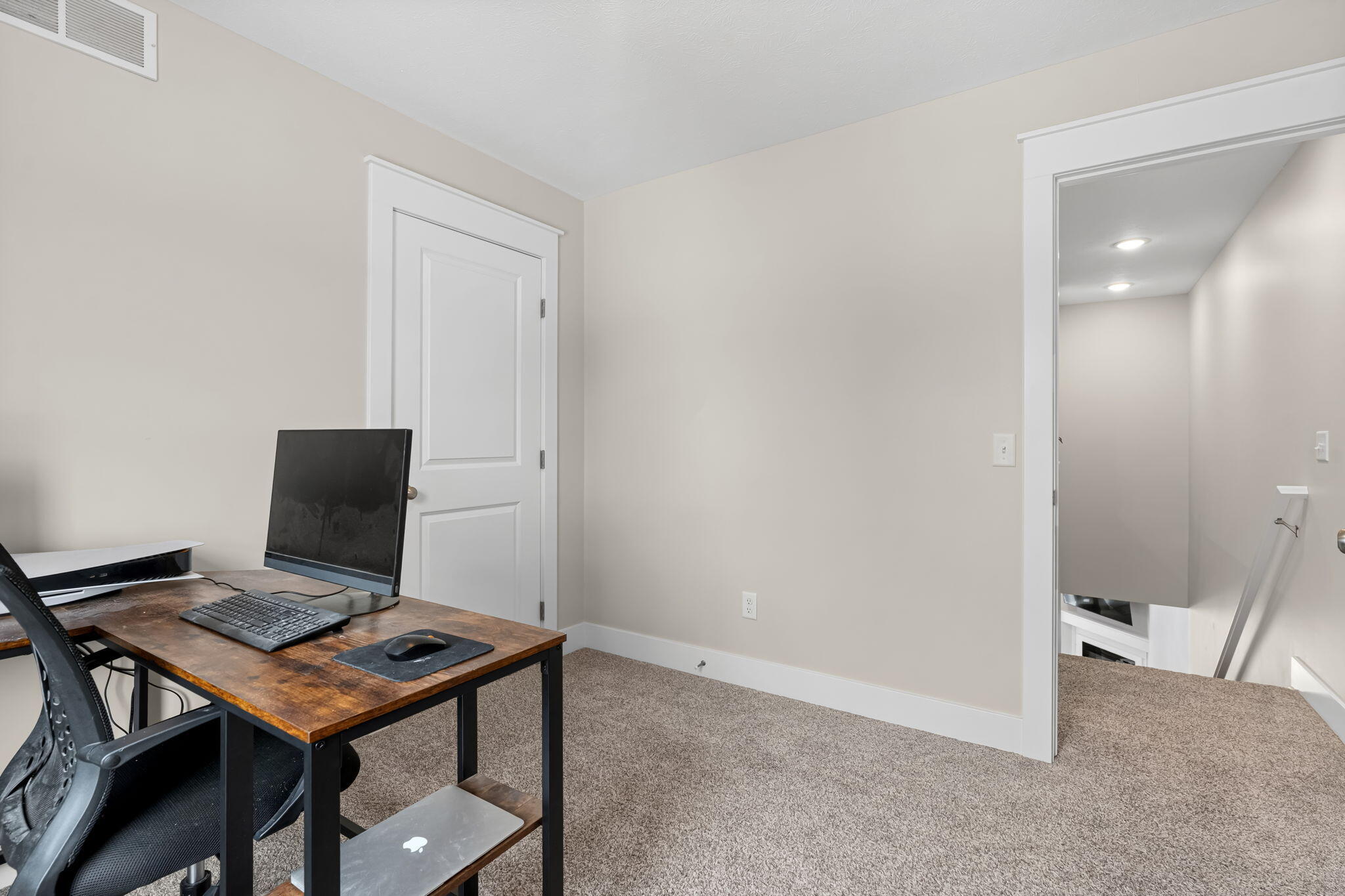 2104 Sherwood Avenue Holland MI 49423