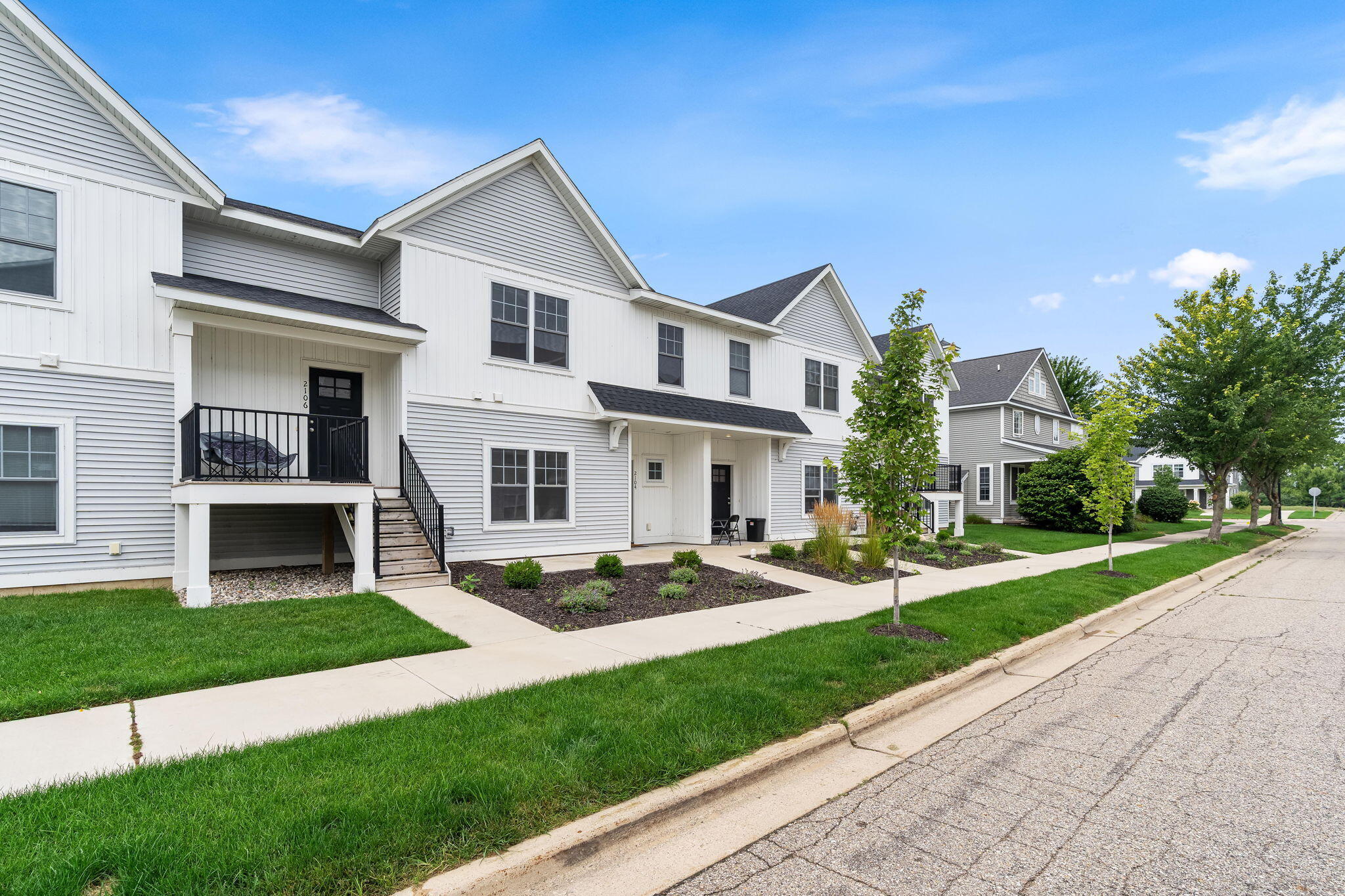 2104 Sherwood Avenue Holland MI 49423