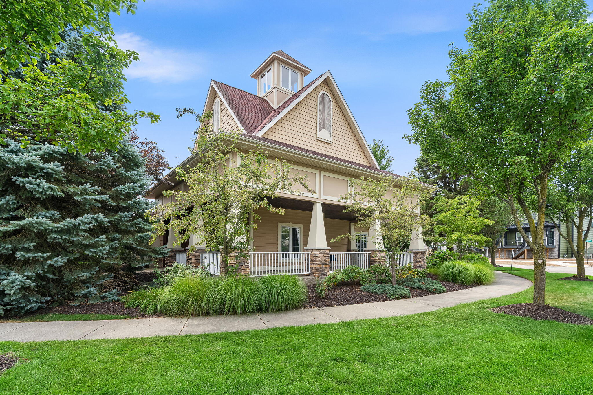 2104 Sherwood Avenue Holland MI 49423