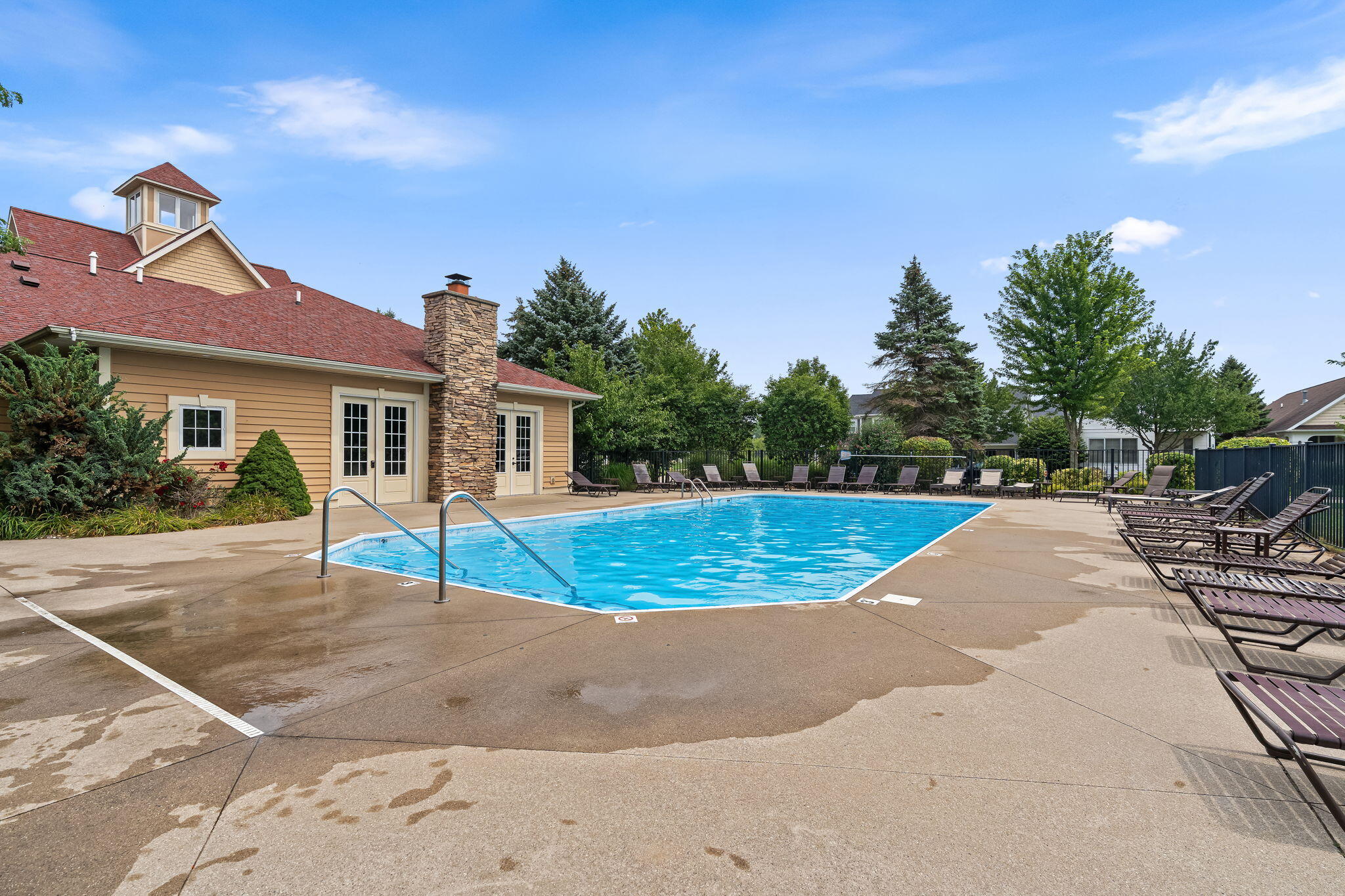 2104 Sherwood Avenue Holland MI 49423